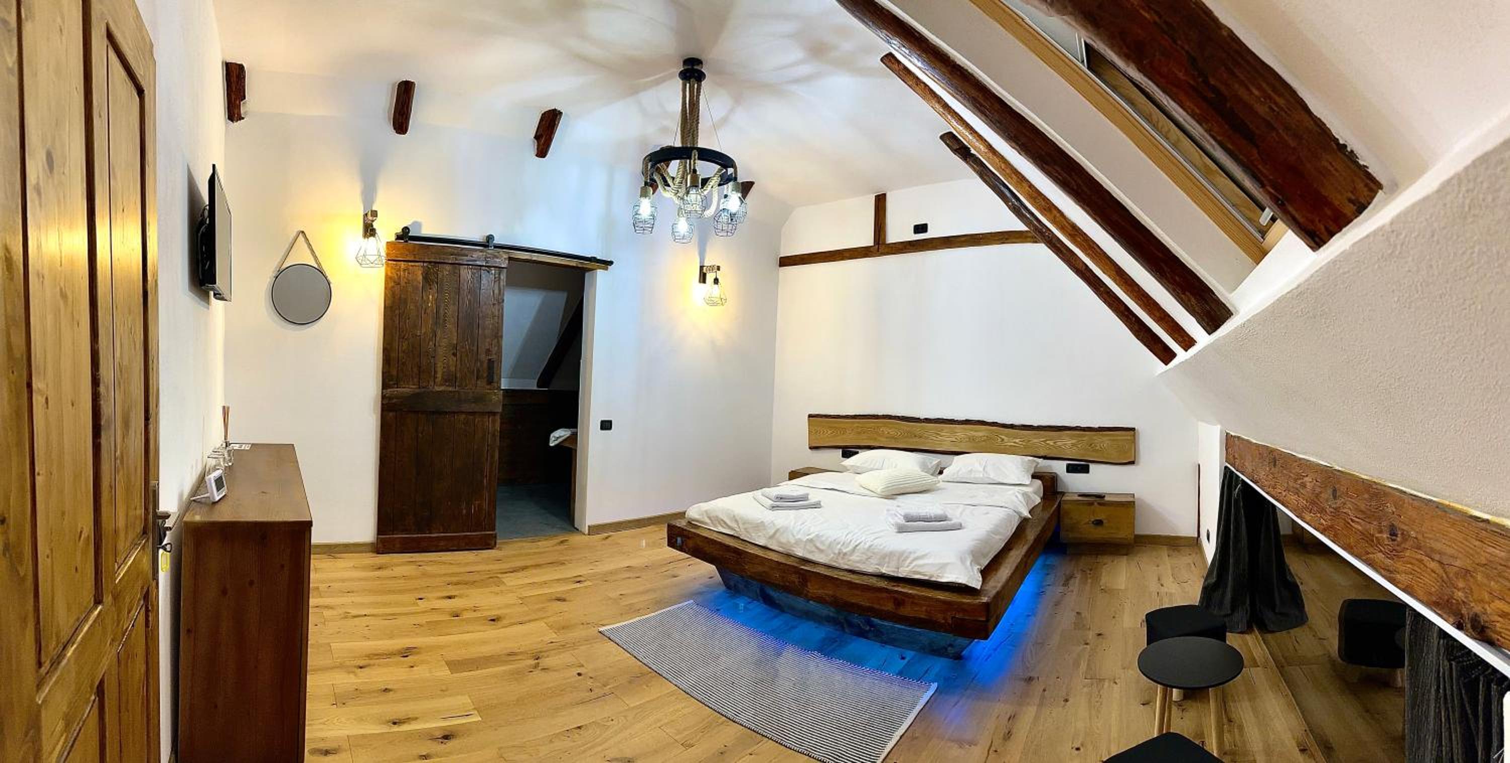 Double Room with Private Bathroom photo 1