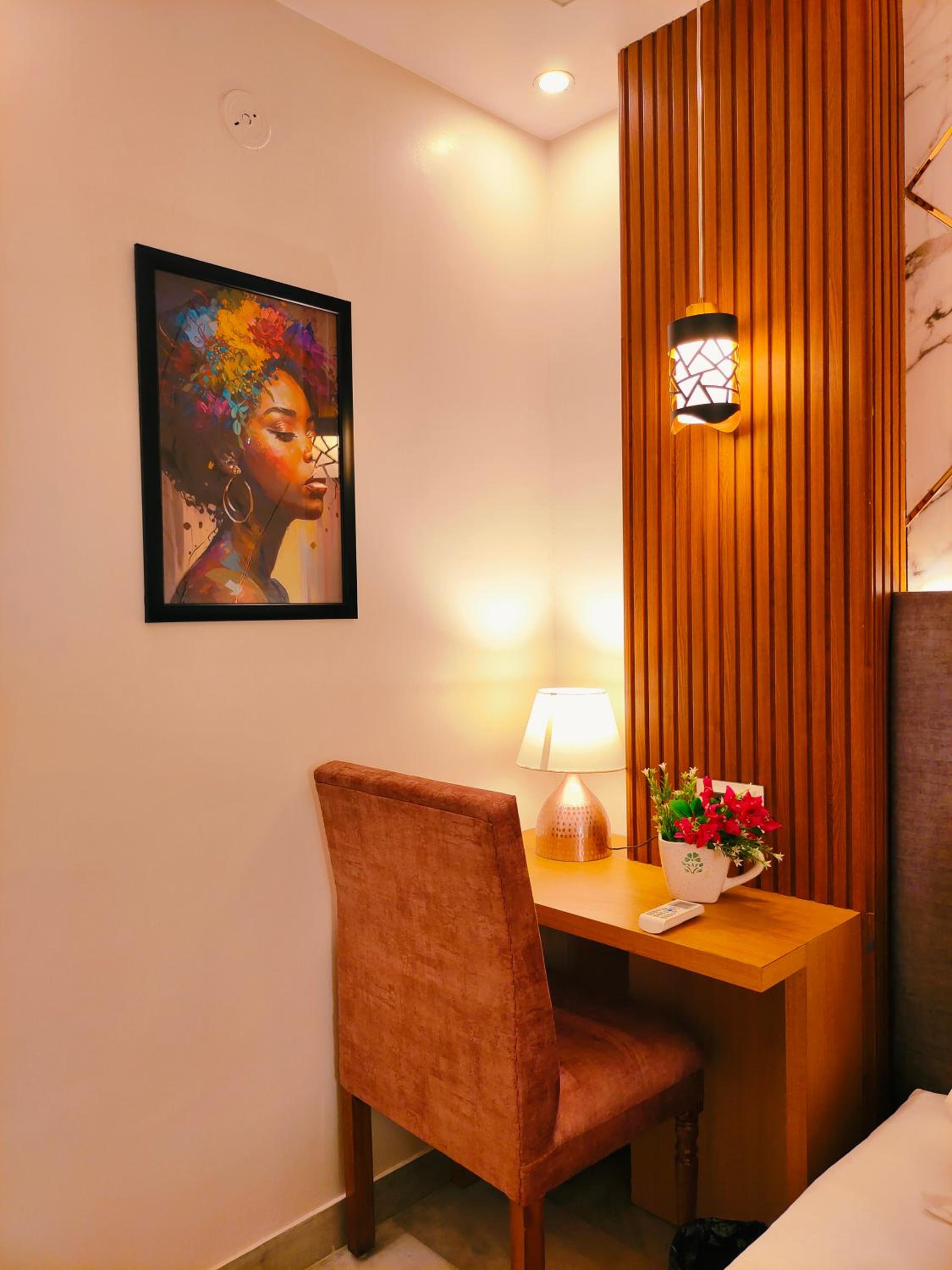 Premium Room with European Style Décor and City View: Enjoy 10% off on - F&B, Spa, car Hire, Complimentary Welcome Drink & Hi-Tea, Candlelight Dinner & Room Decoration Available  - Photo 14