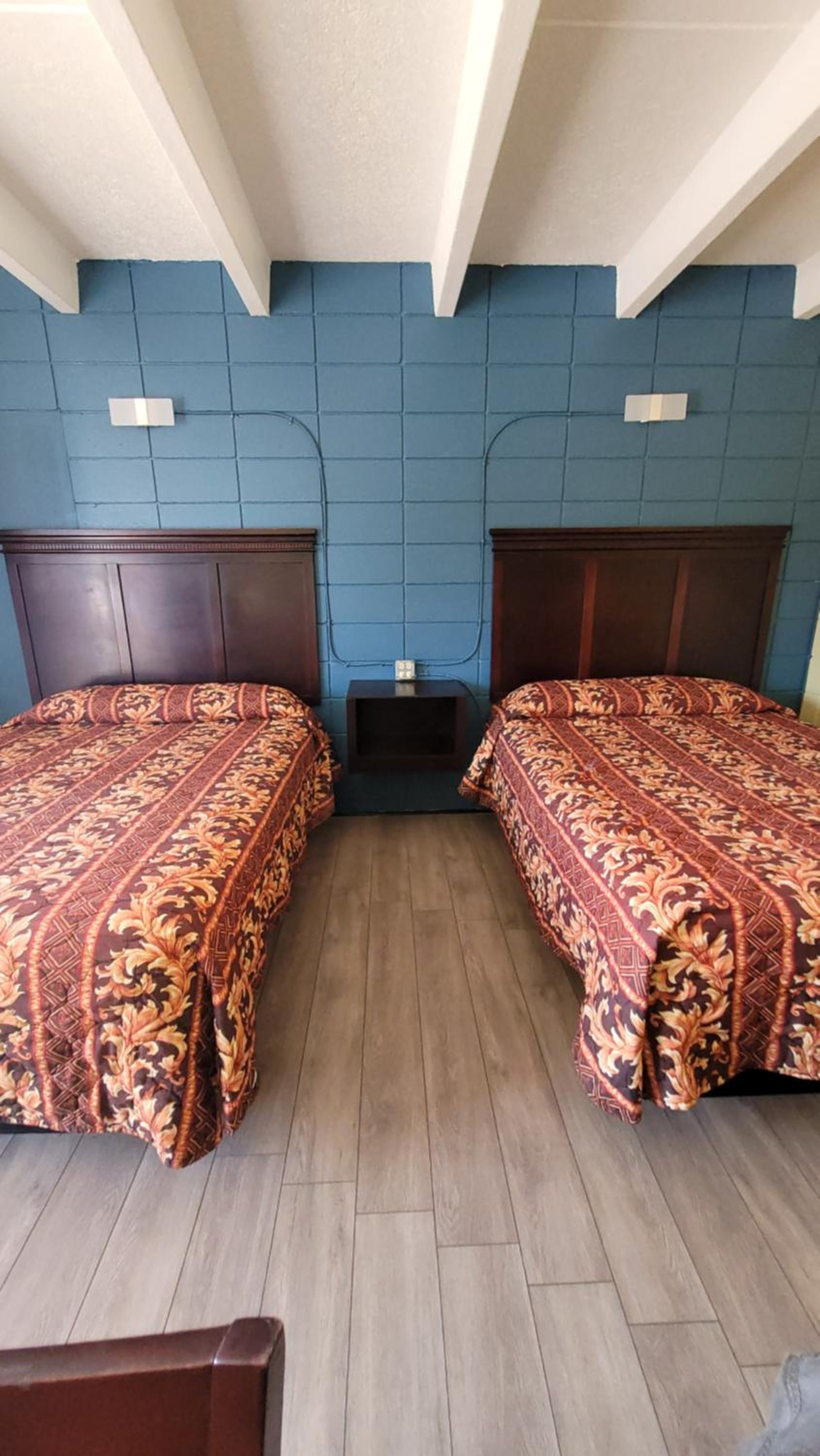 Budget Double Room - Photo 1