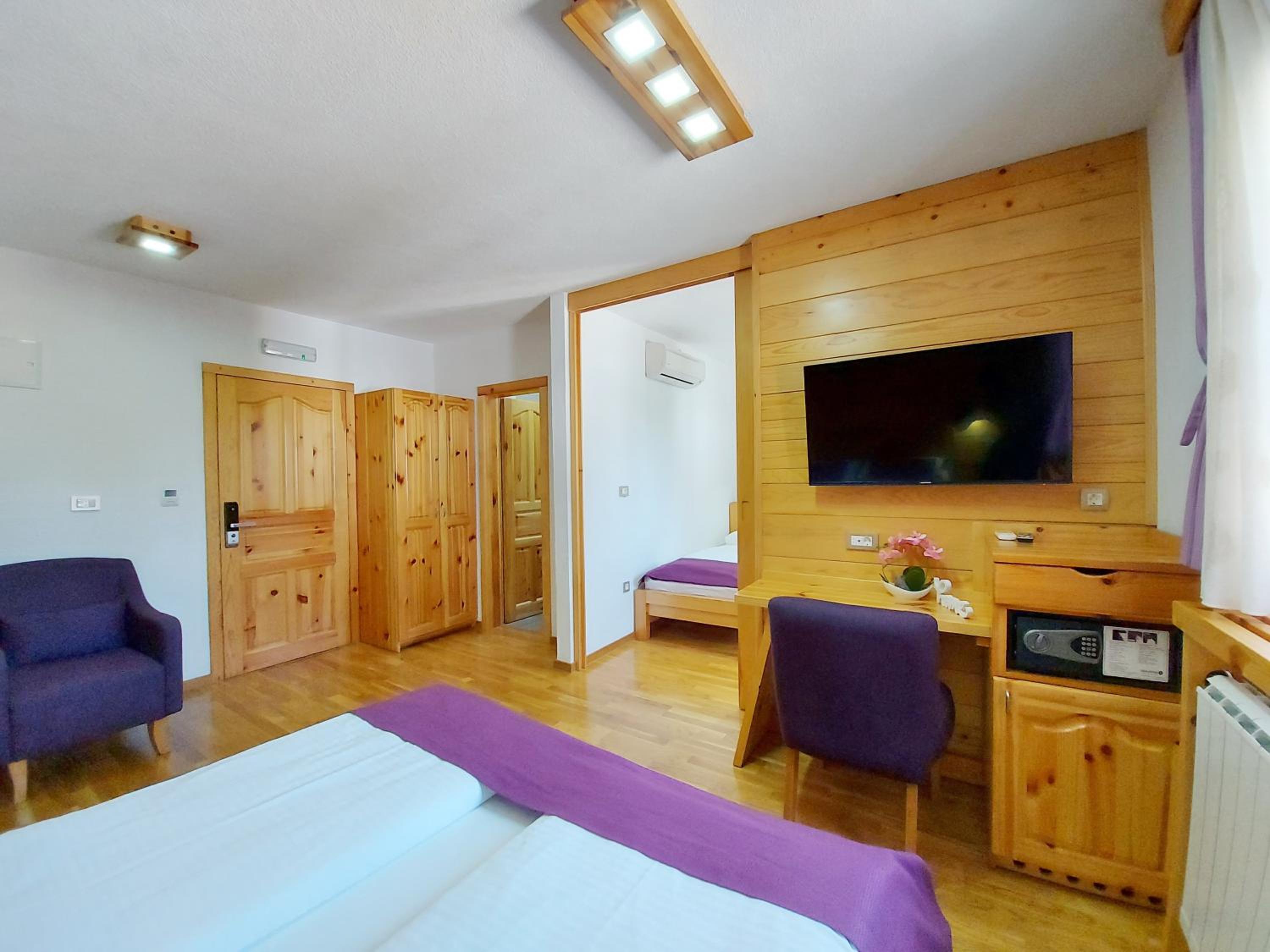 Superior Quadruple Room photo 1