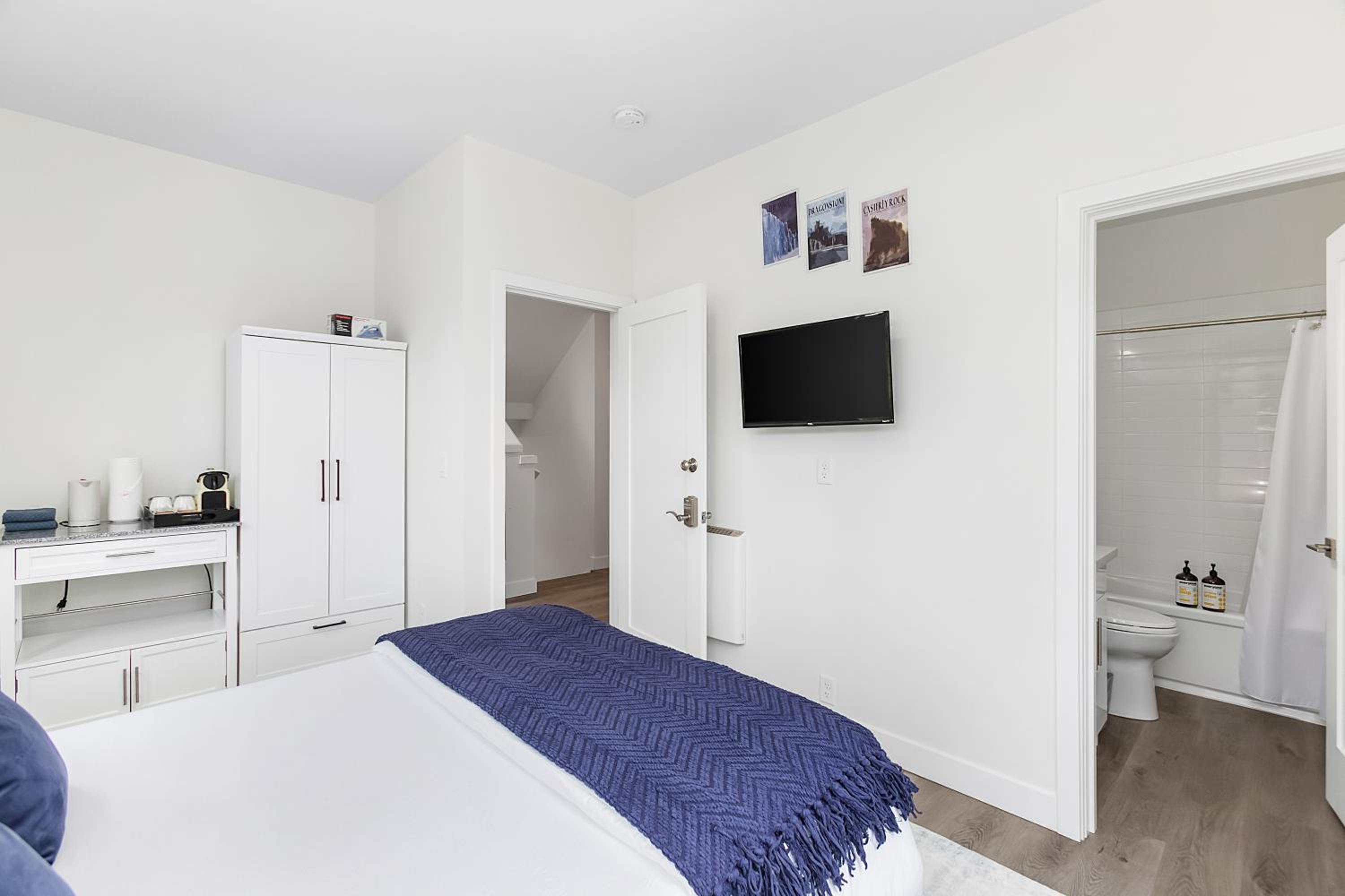 Double Room - Photo 7