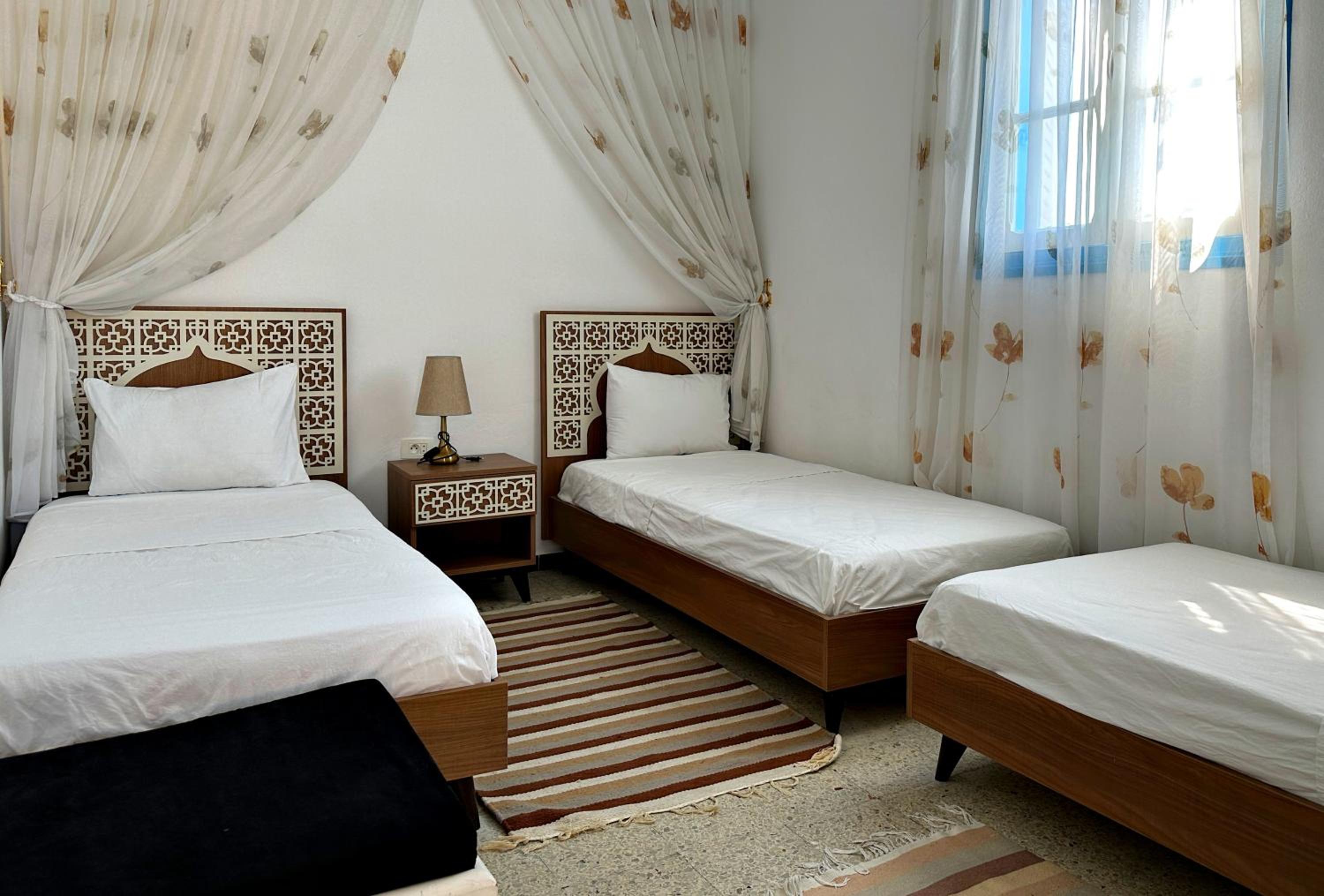Triple Room with Private Bathroom photo 1