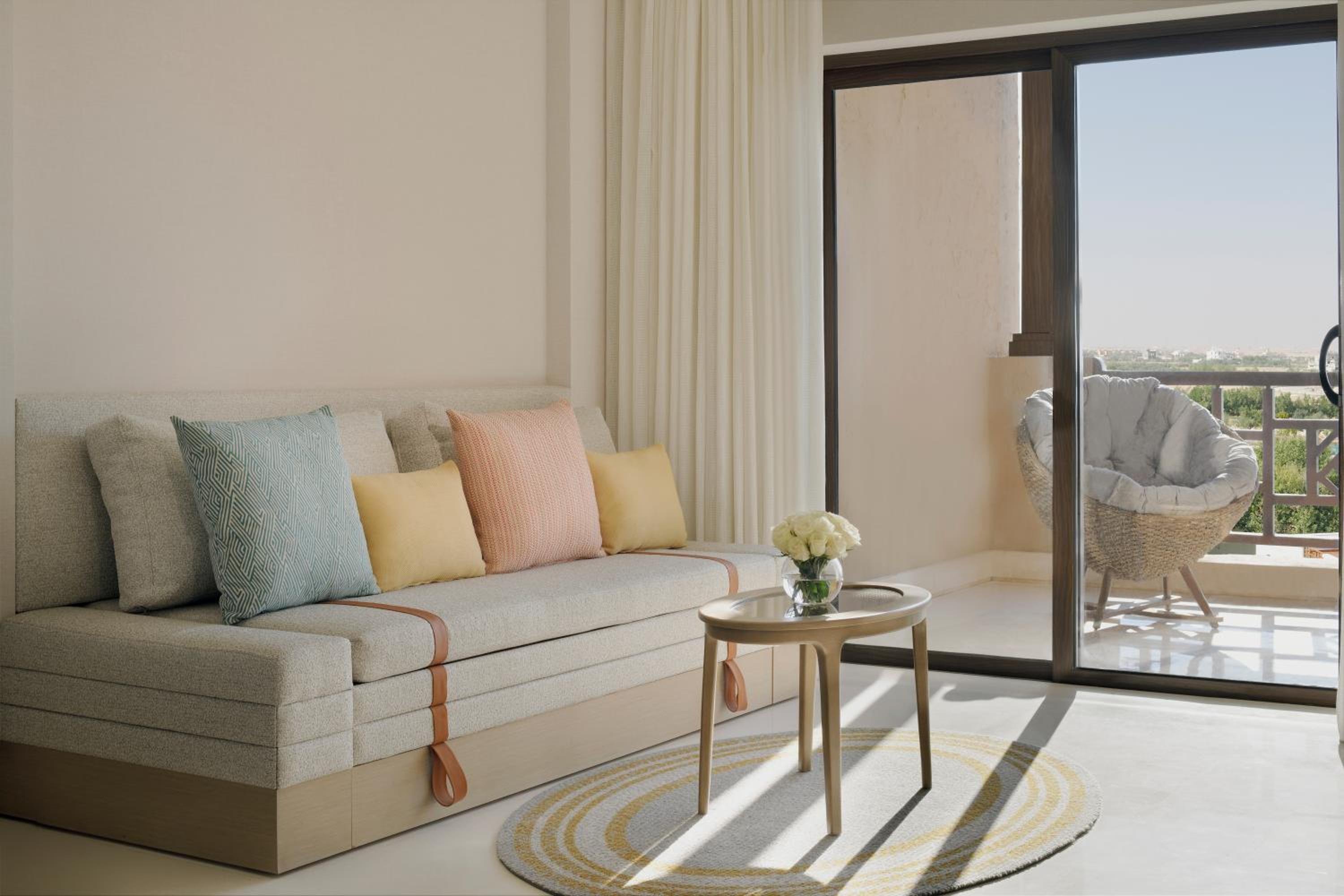 One-Bedroom King Suite with City View - North Wing