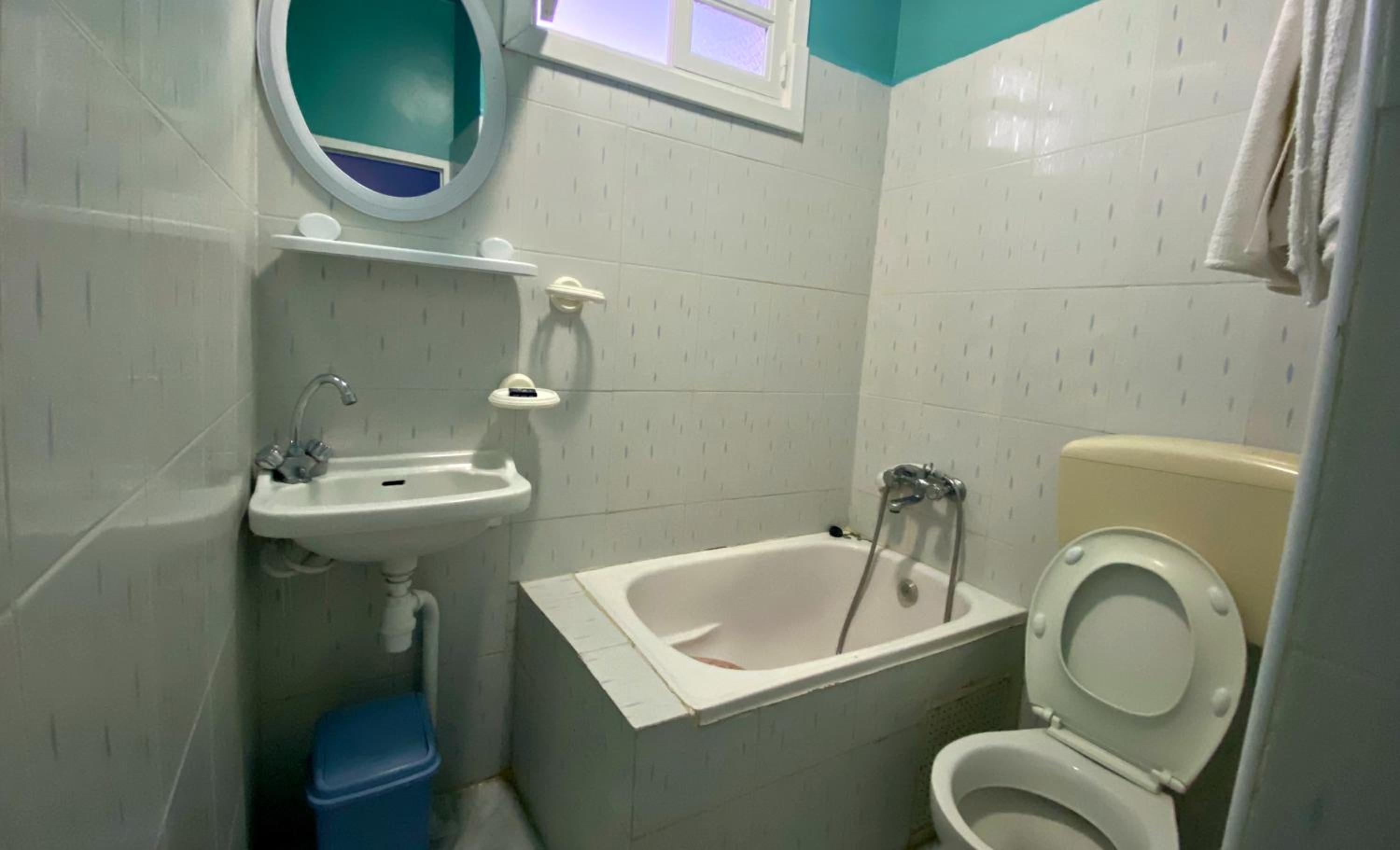 Double or Twin Room with Private Bathroom photo 2