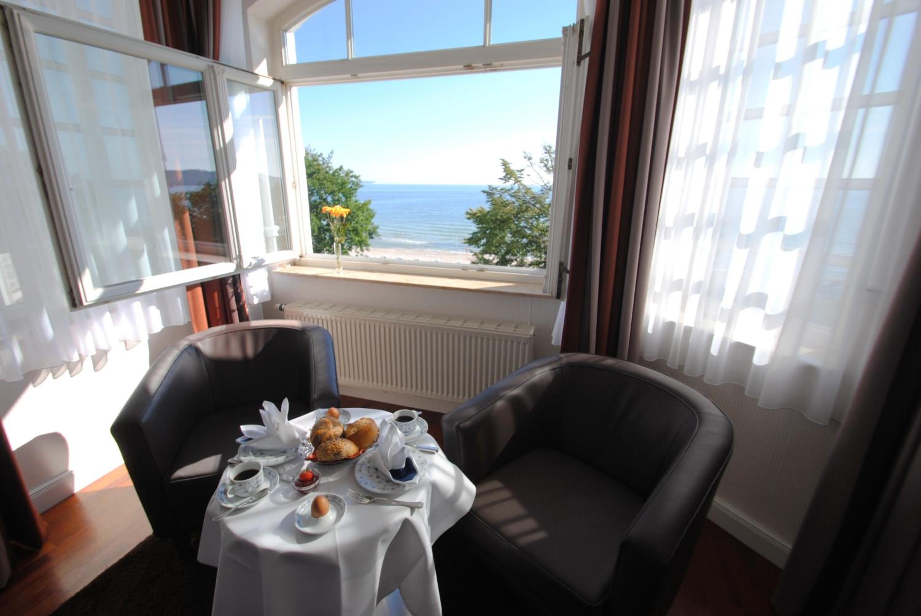 Promenade Double Room with Sea View - Photo 3