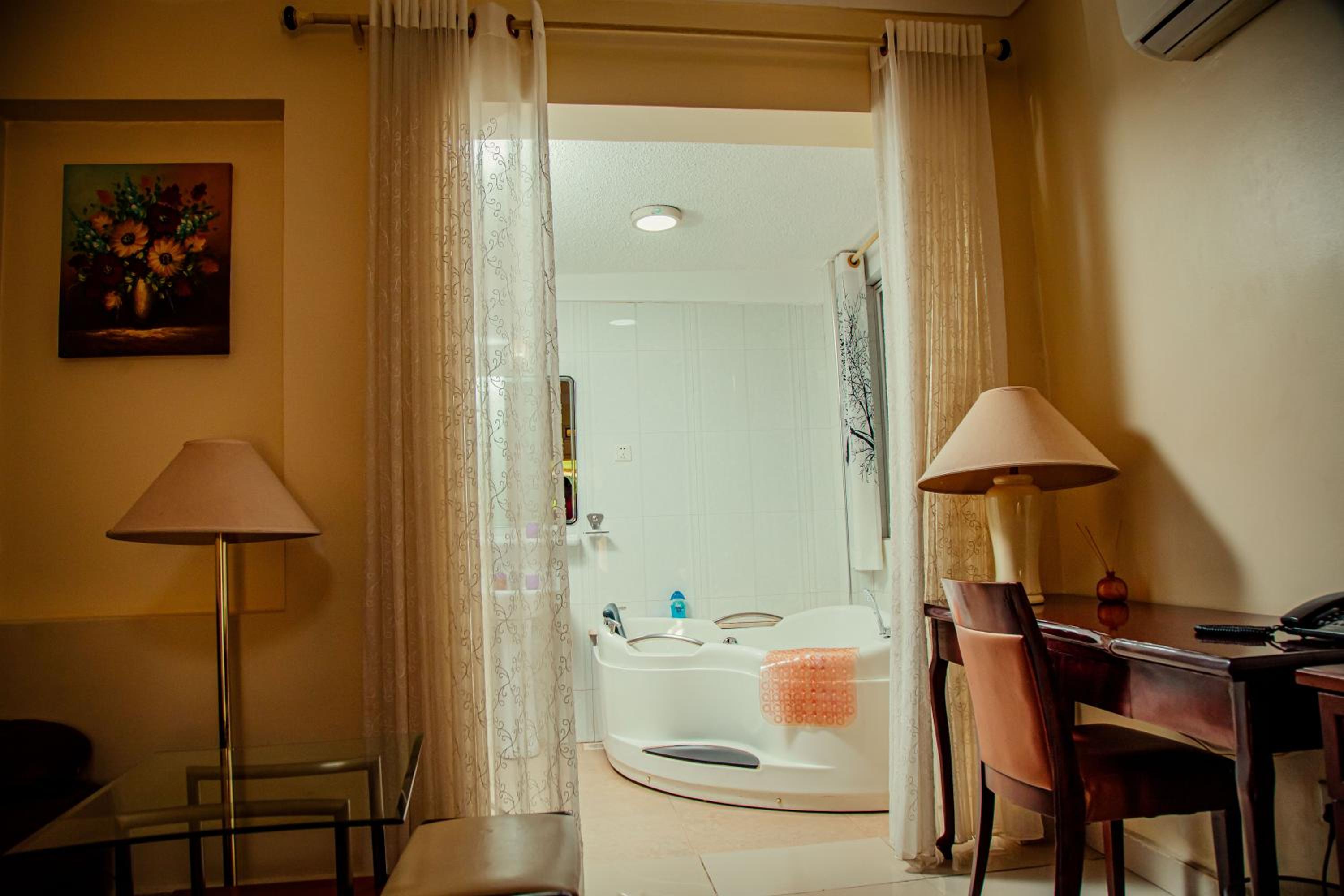 Deluxe Single Room photo 3