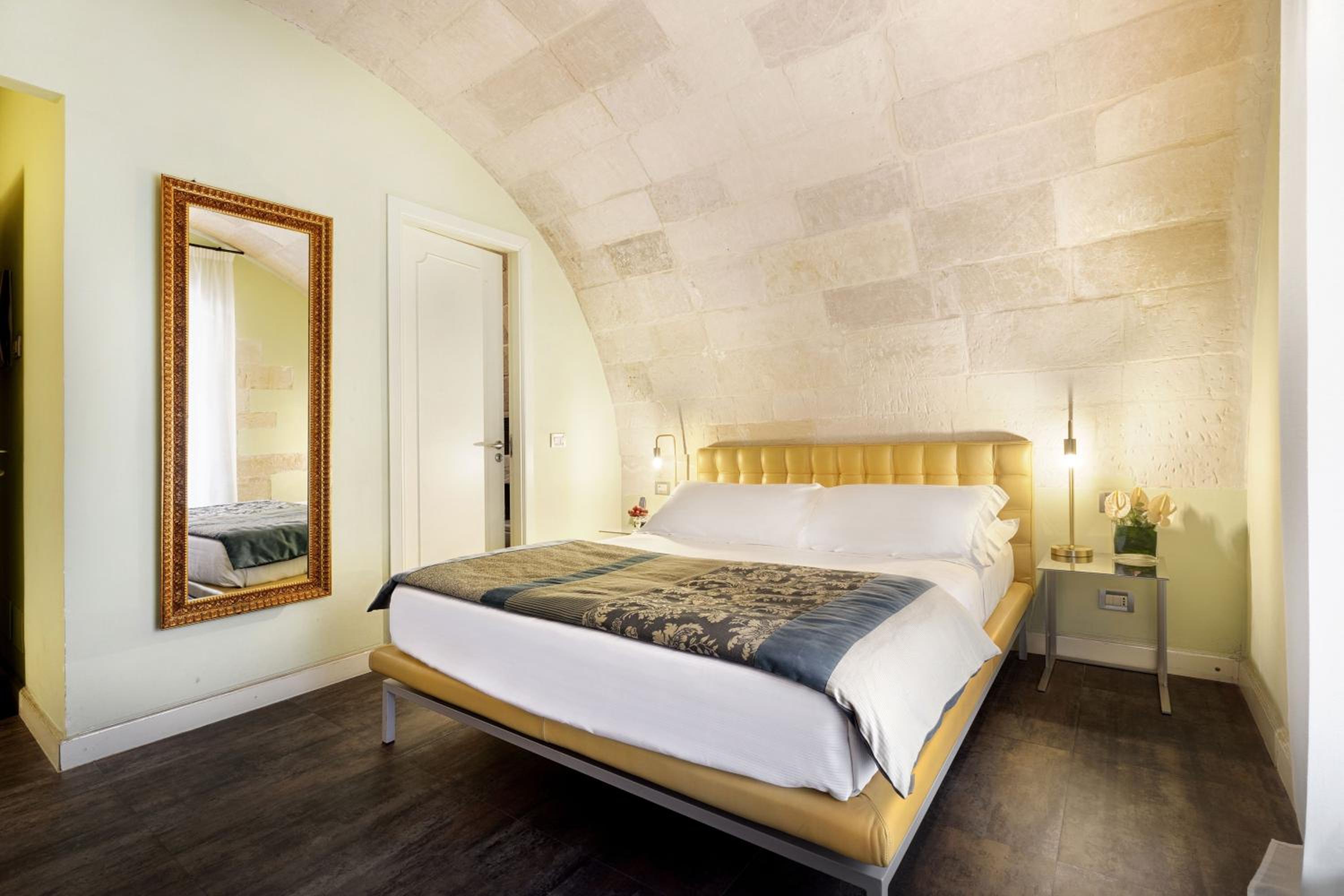 Classic Double Room - Photo 6