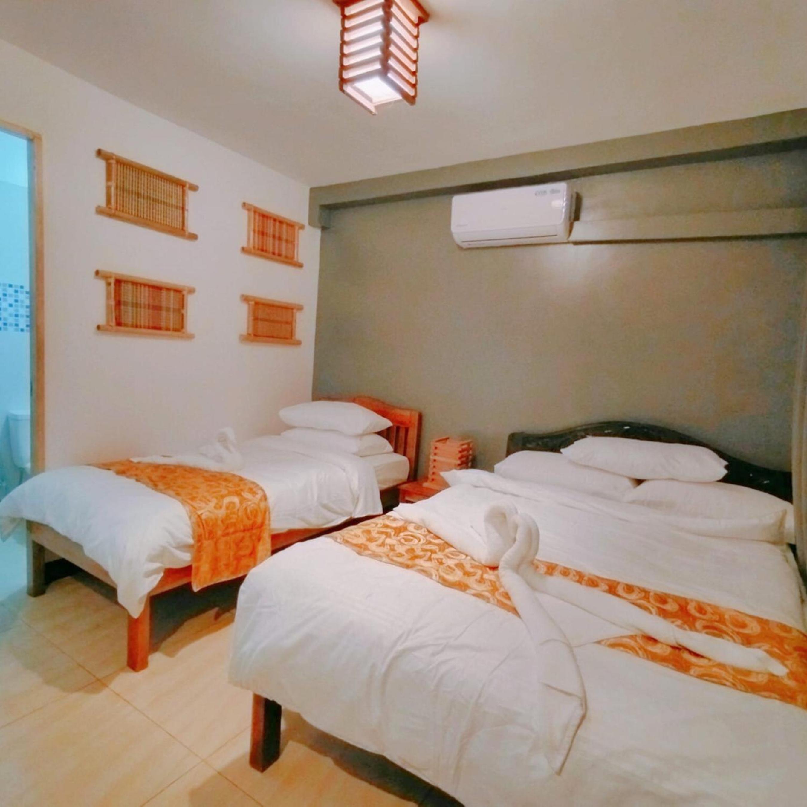 Triple Room with Private Bathroom - Photo 4