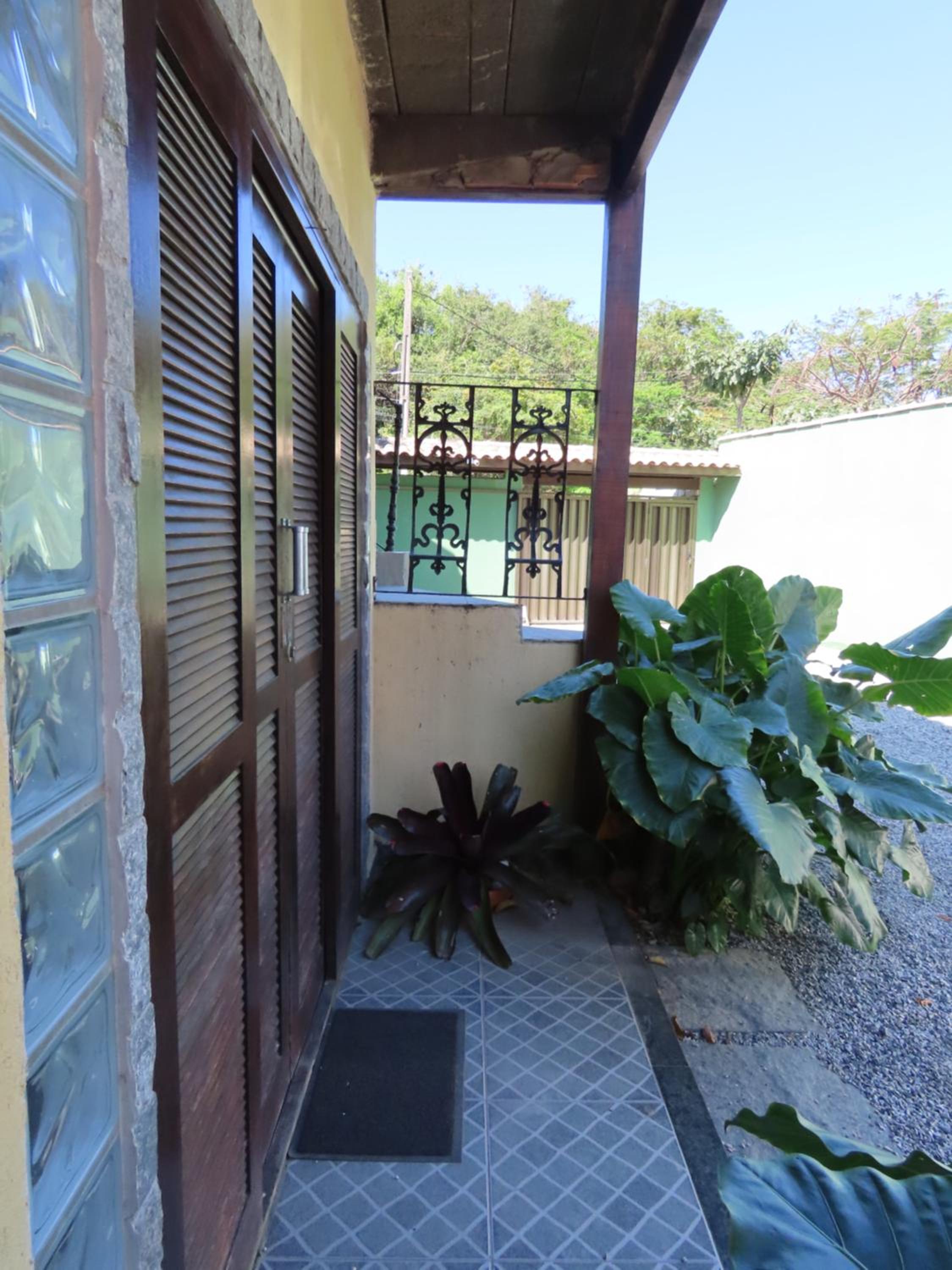 Family Room with Balcony photo 2