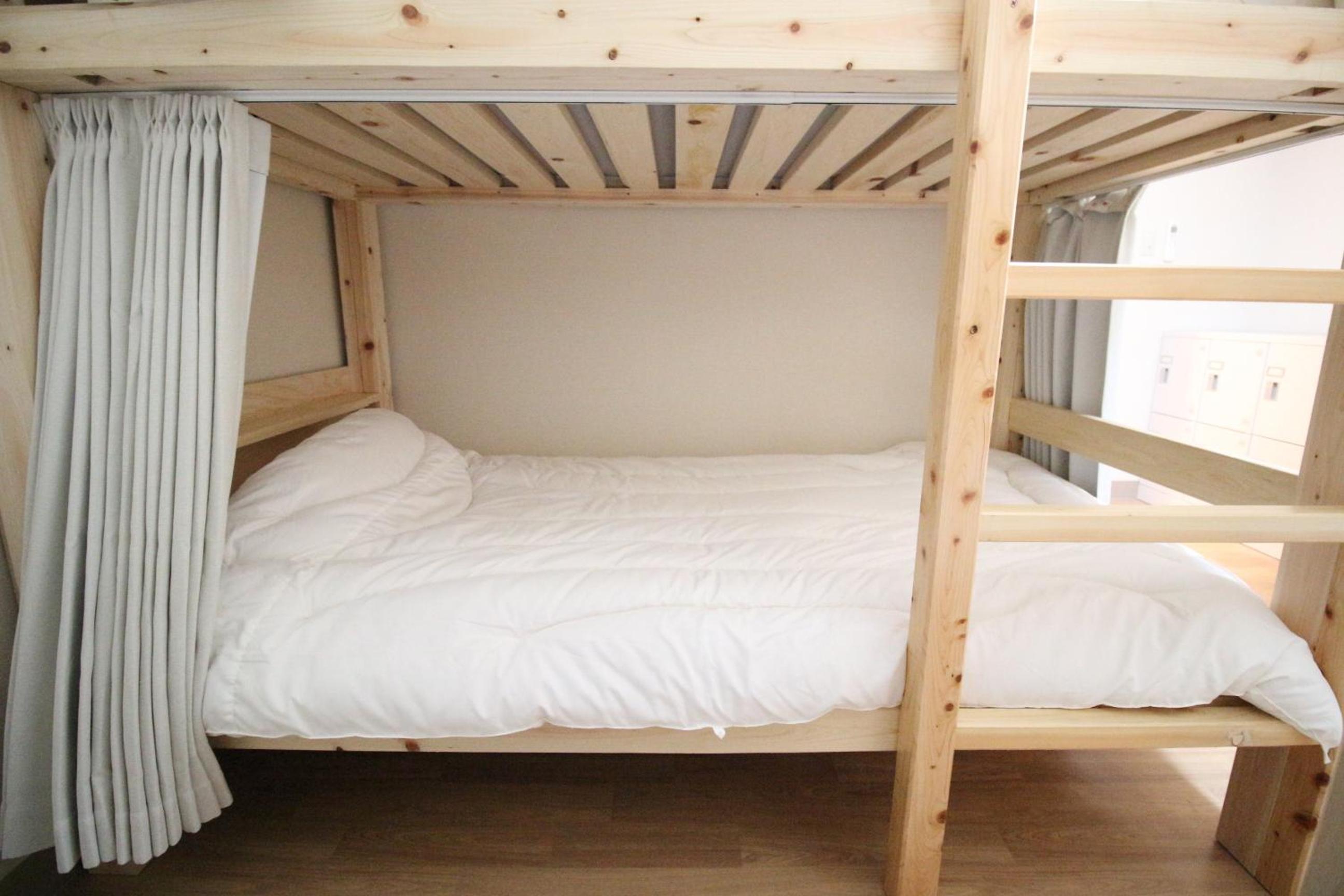 Bed in 4-Bed Mixed Dormitory Room photo 3
