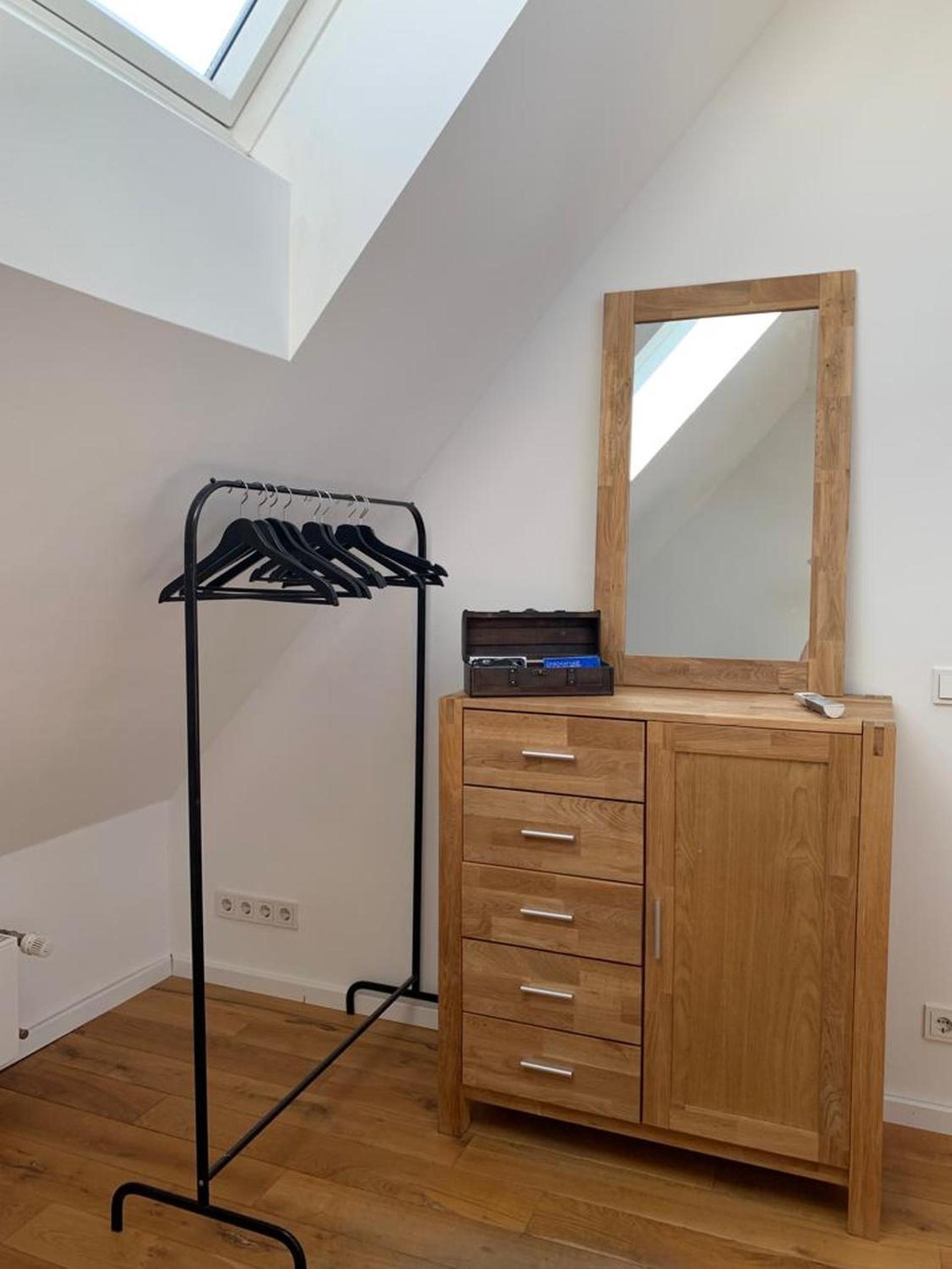 One-Bedroom Apartment photo 3