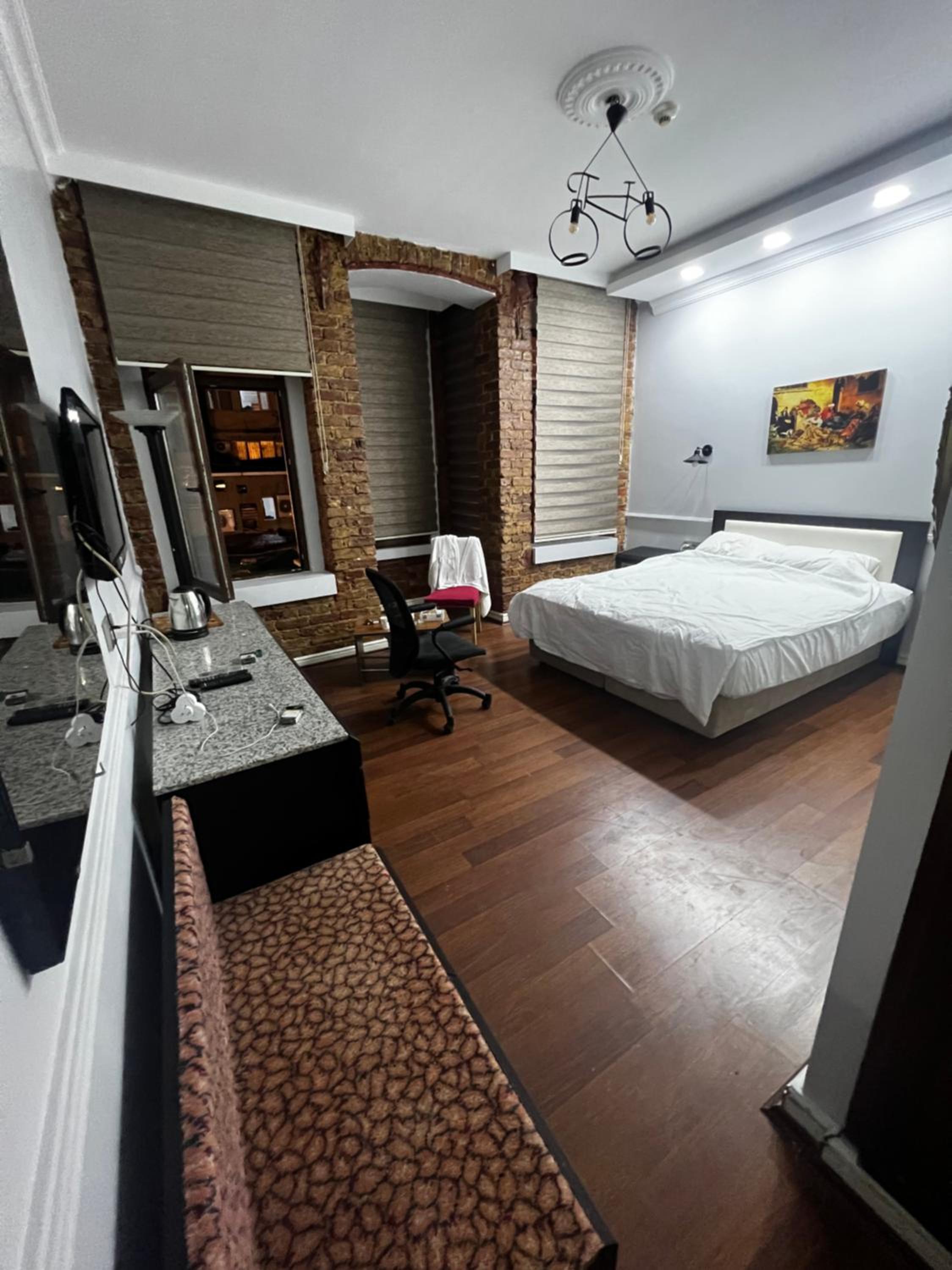 Apartment photo 1