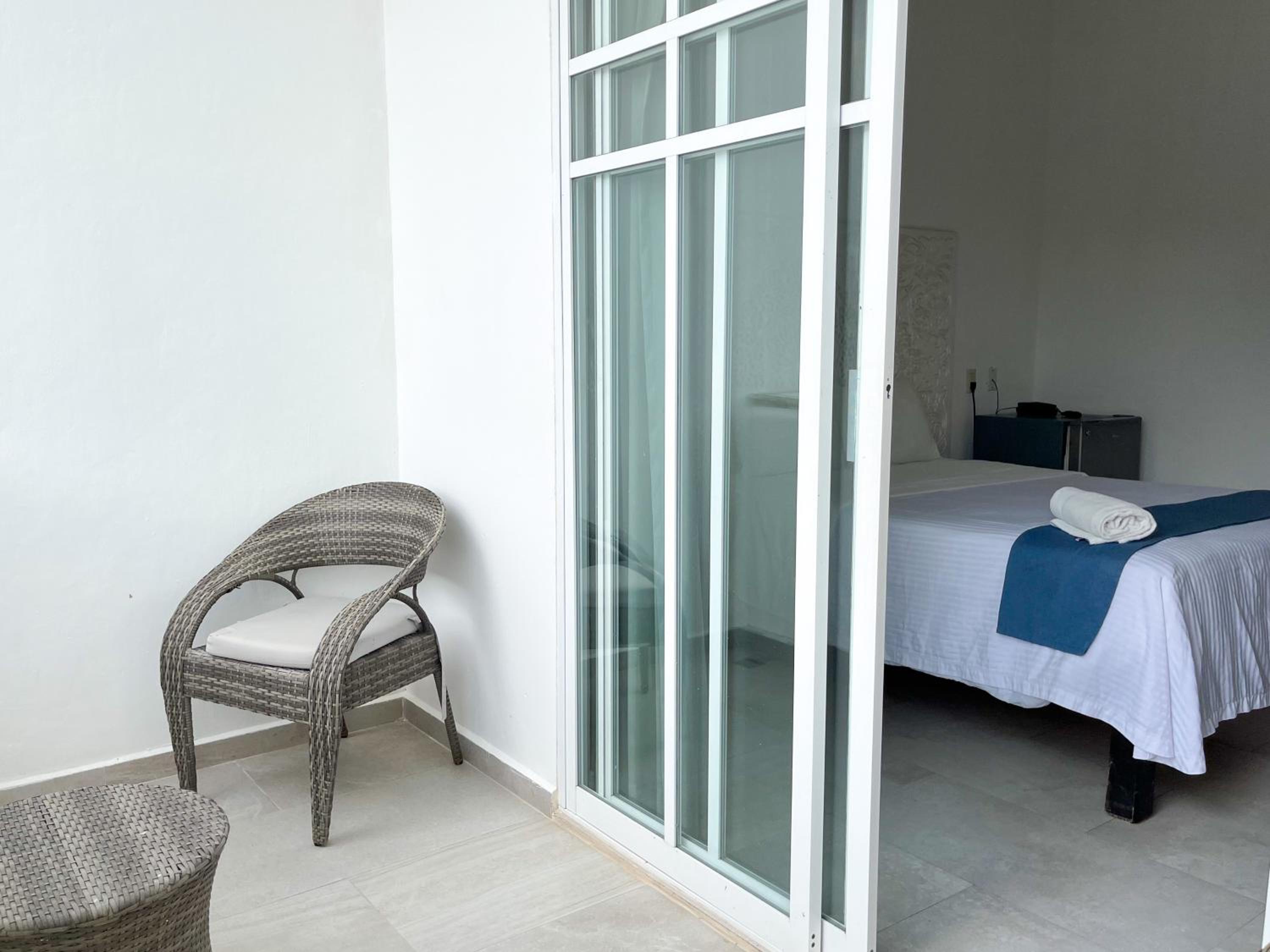 Standard Triple Room photo 2