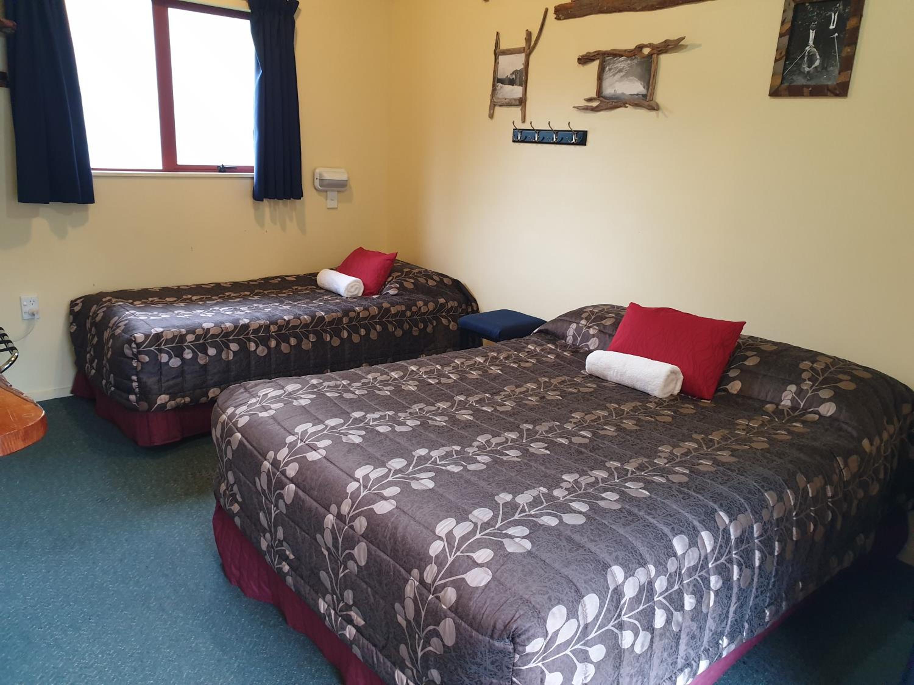 Twin Room with Private Bathroom photo 1