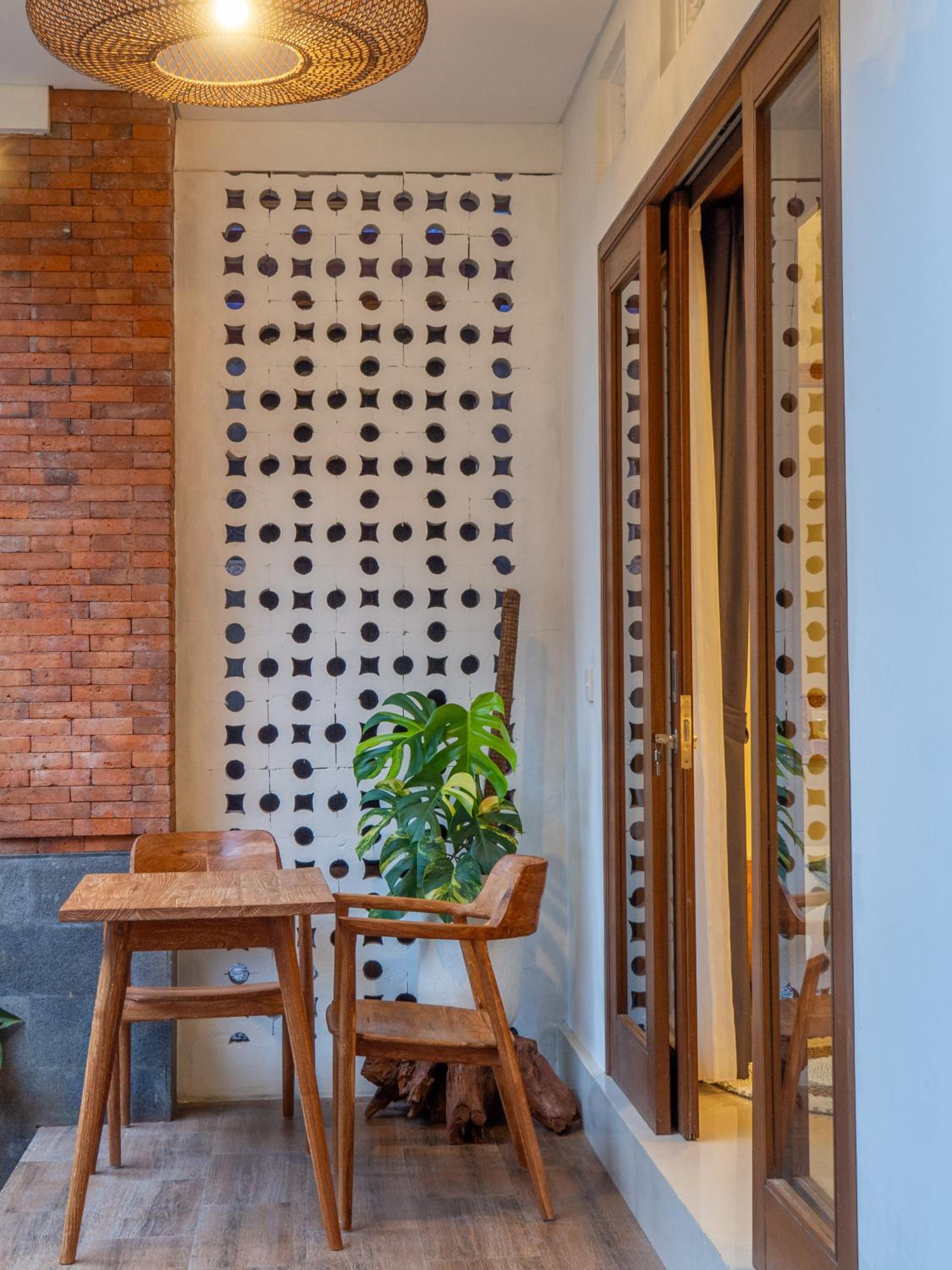 Double Room with Balcony - Photo 24