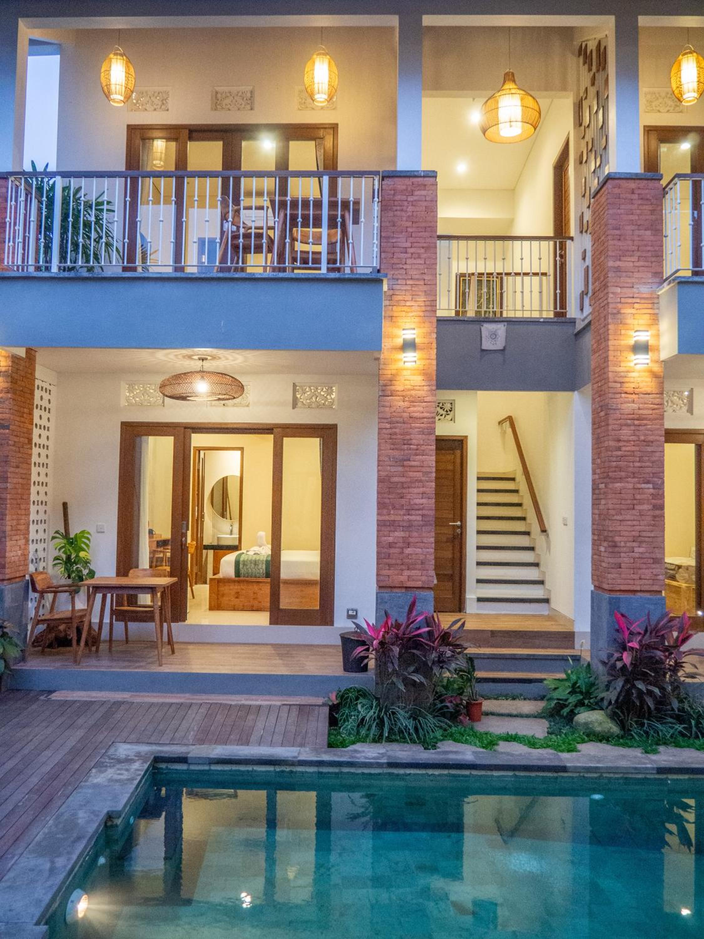 Double Room with Balcony - Photo 12