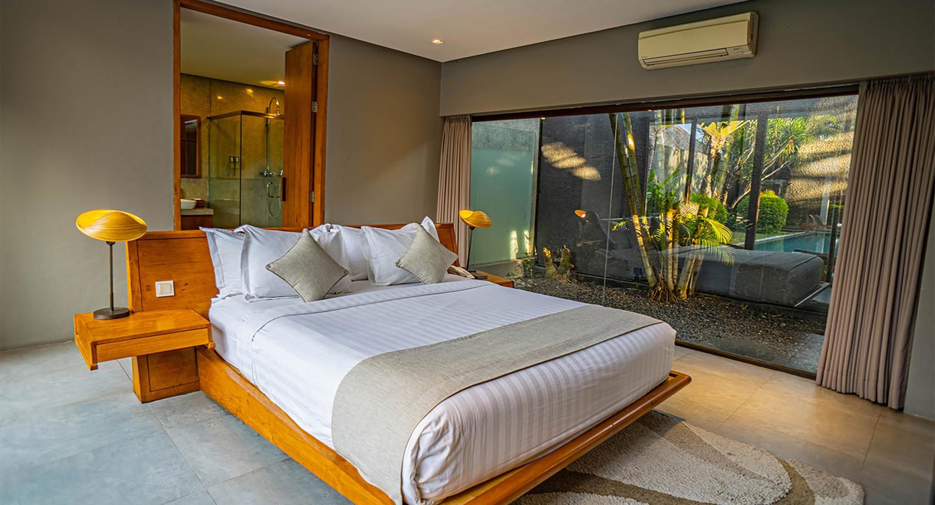 Three-Bedroom Villa with Private Pool photo 3