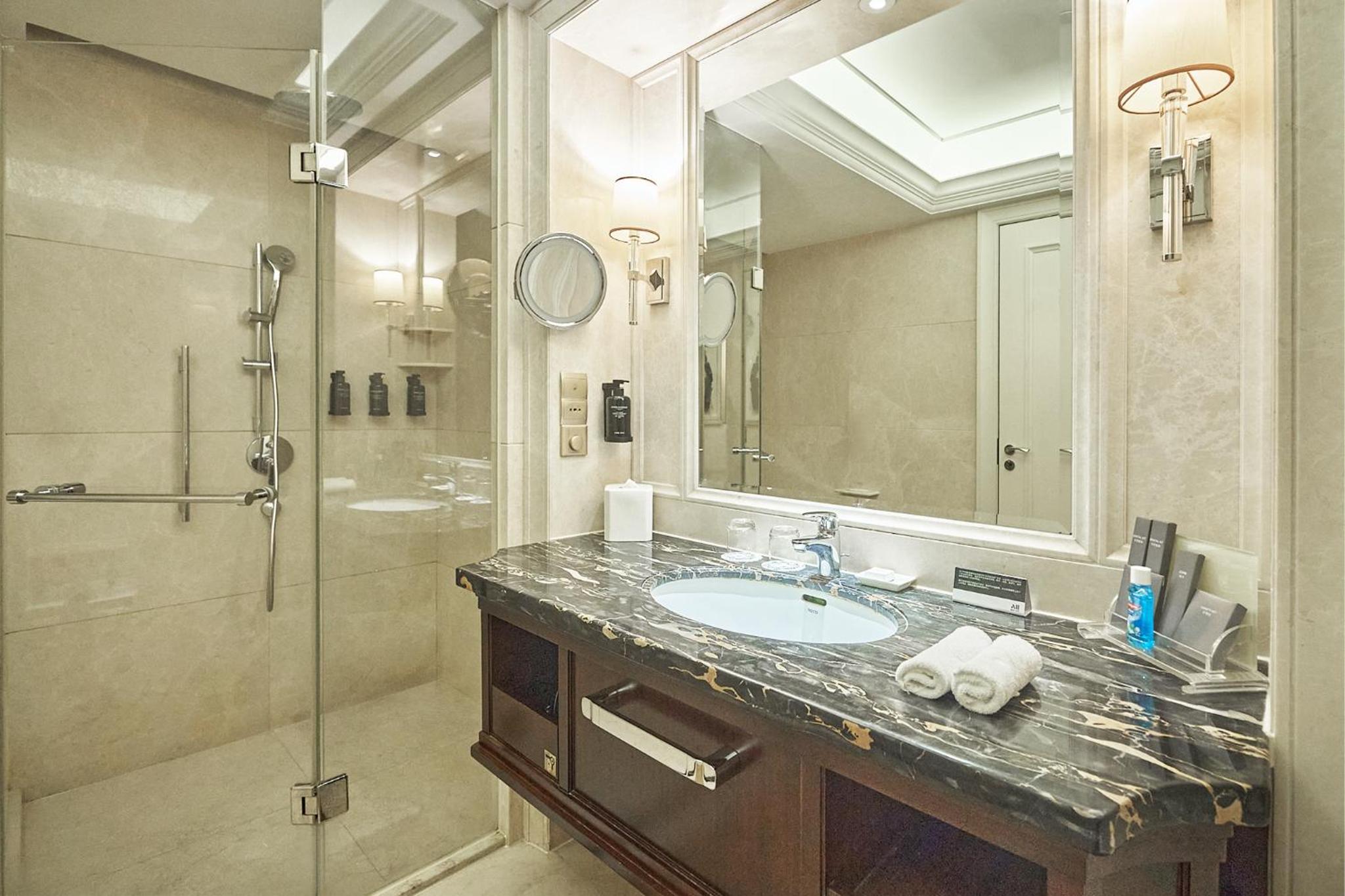 Superior Room with 1 kingsize bed photo 1
