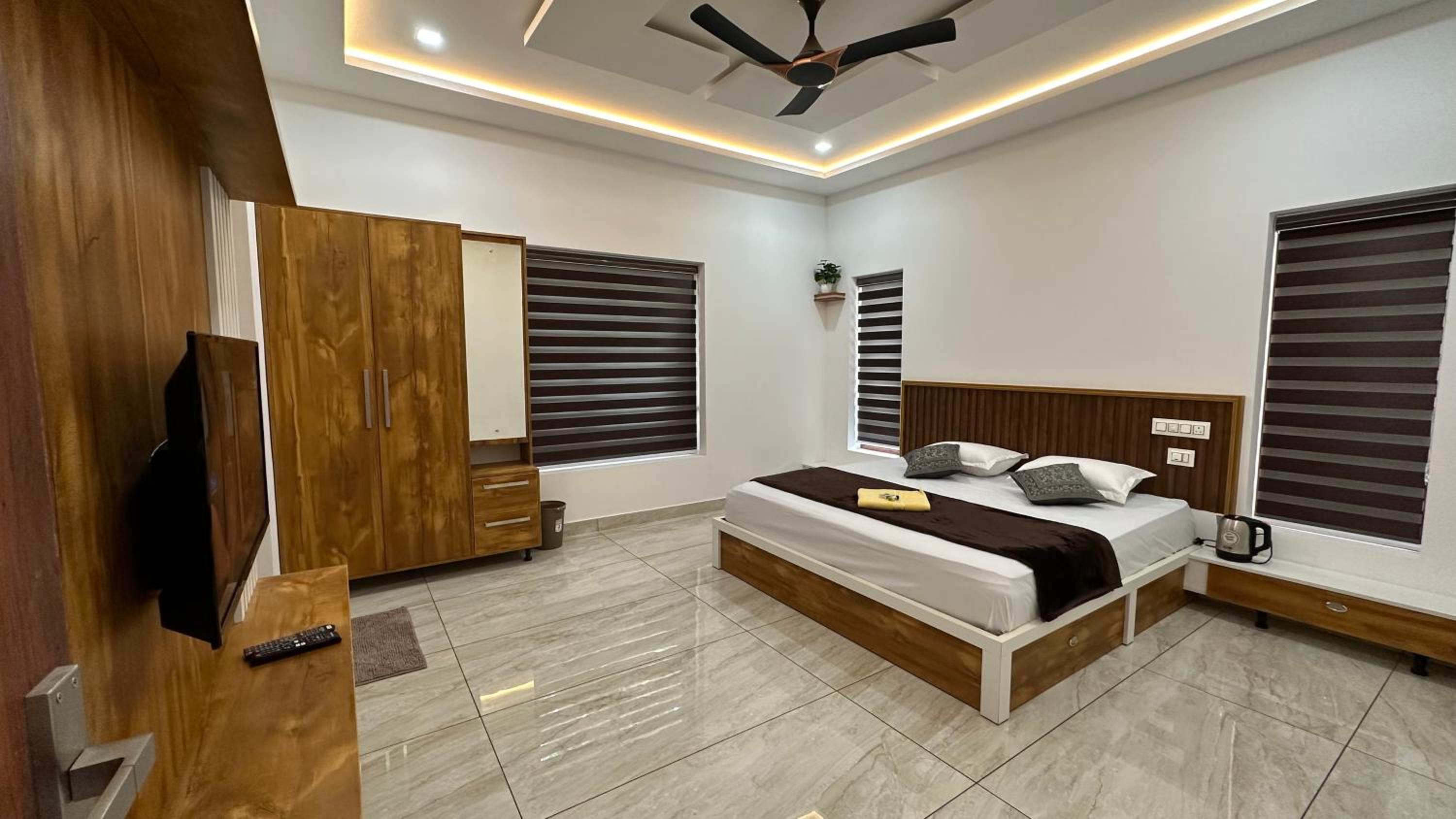 Three-Bedroom House photo 1