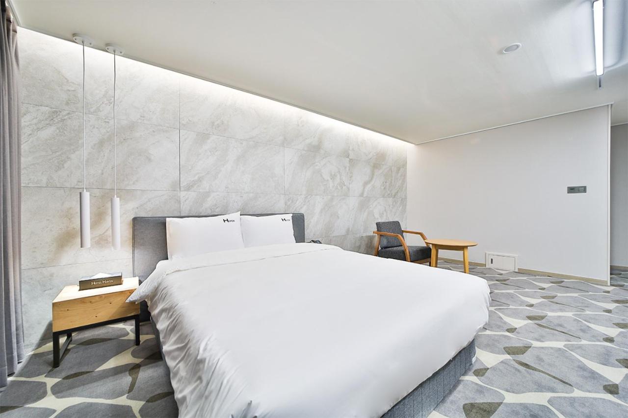 Deluxe Double Room - Photo 8