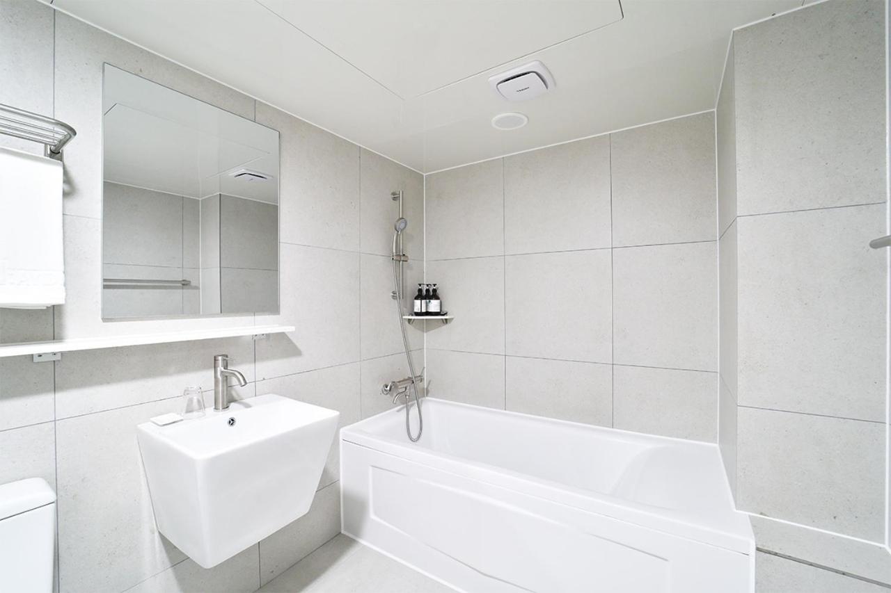 Deluxe Twin Room - Photo 5