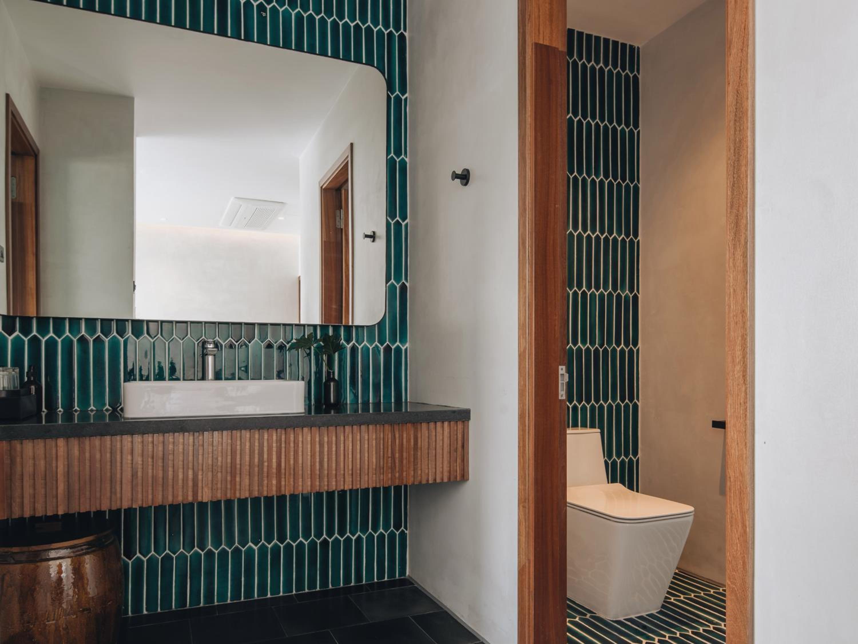 Family Room with Bath - Photo 8