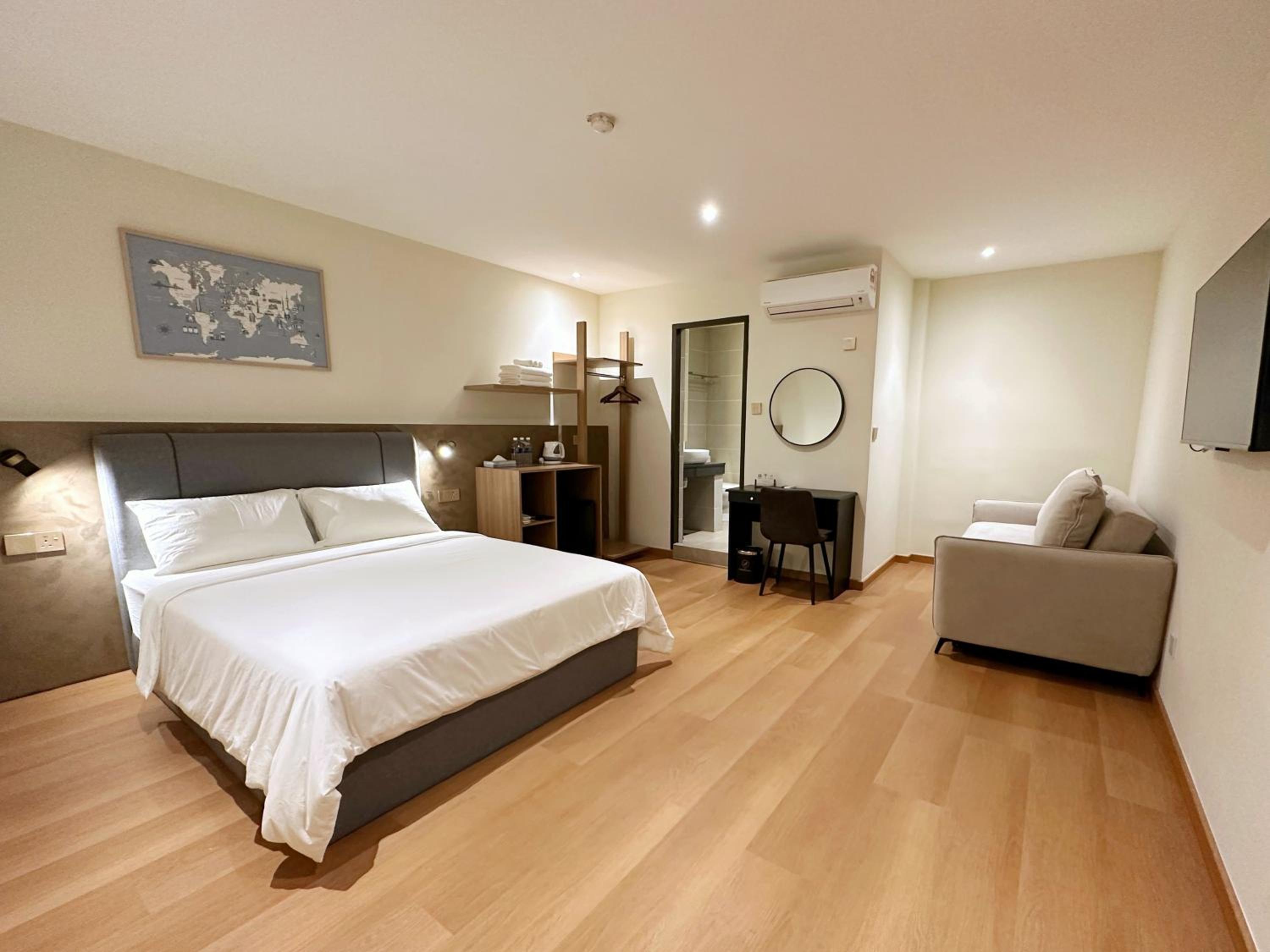Superior Suite (No Window) - Photo 1