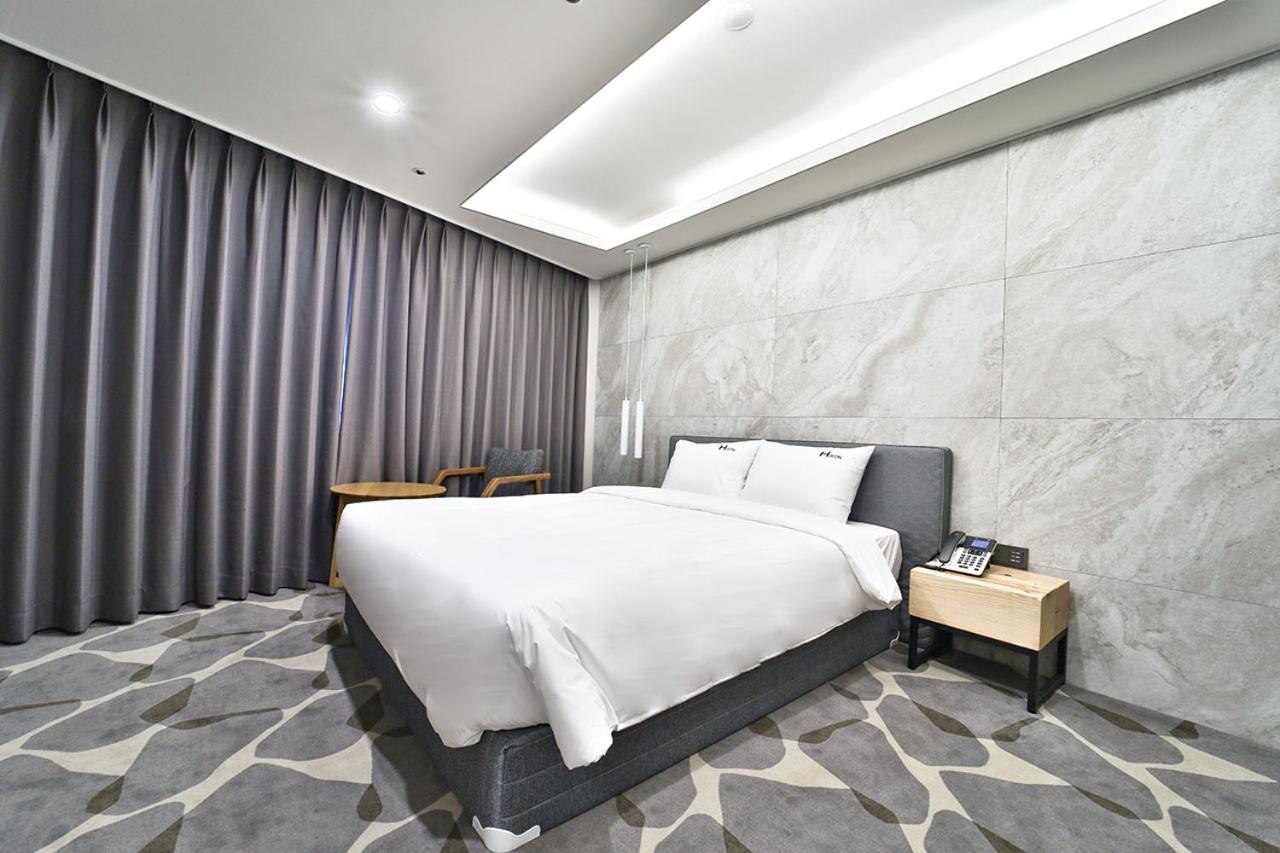 Standard Double Room - Photo 2