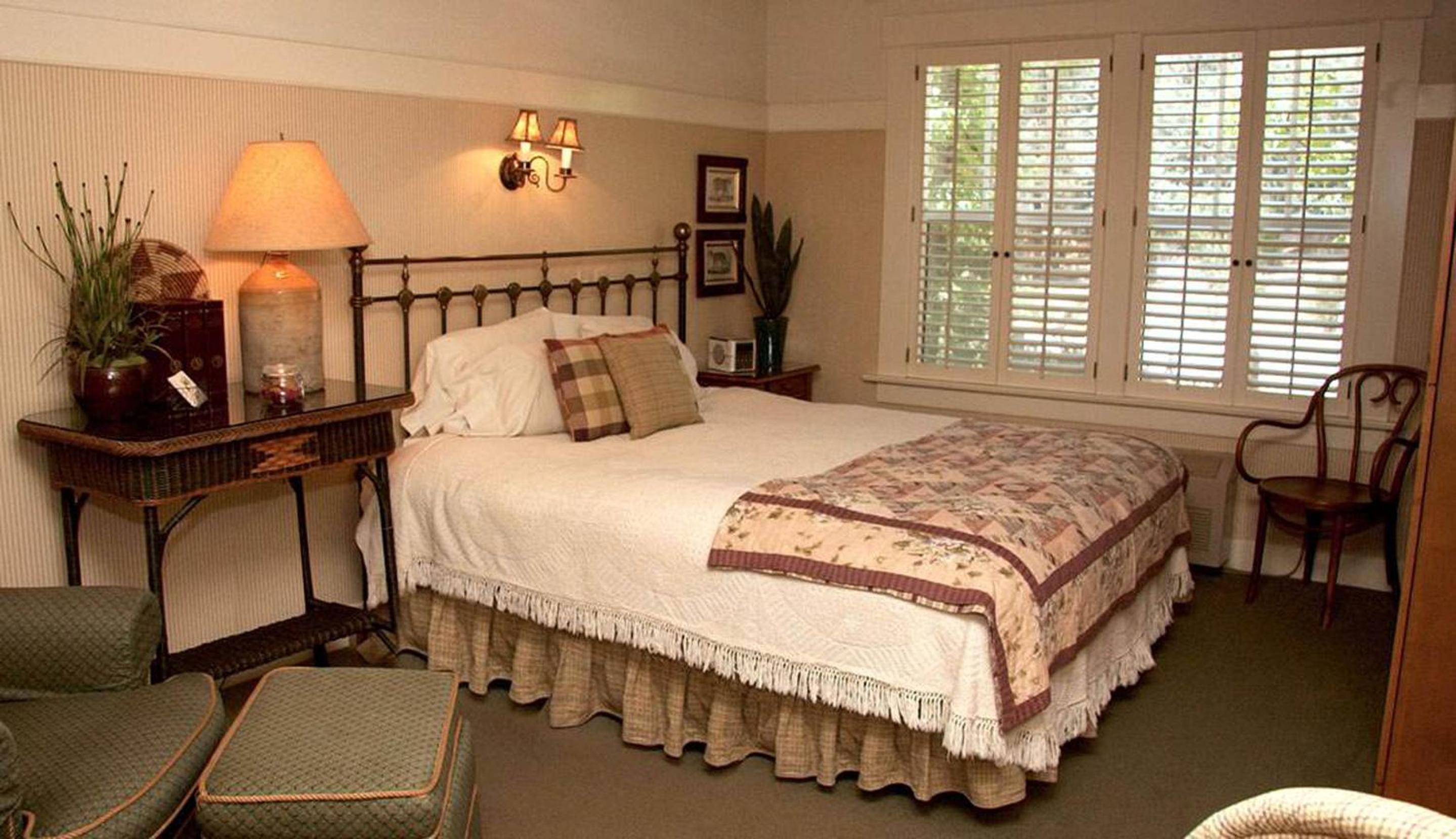Lodge Room 1 - Photo 1