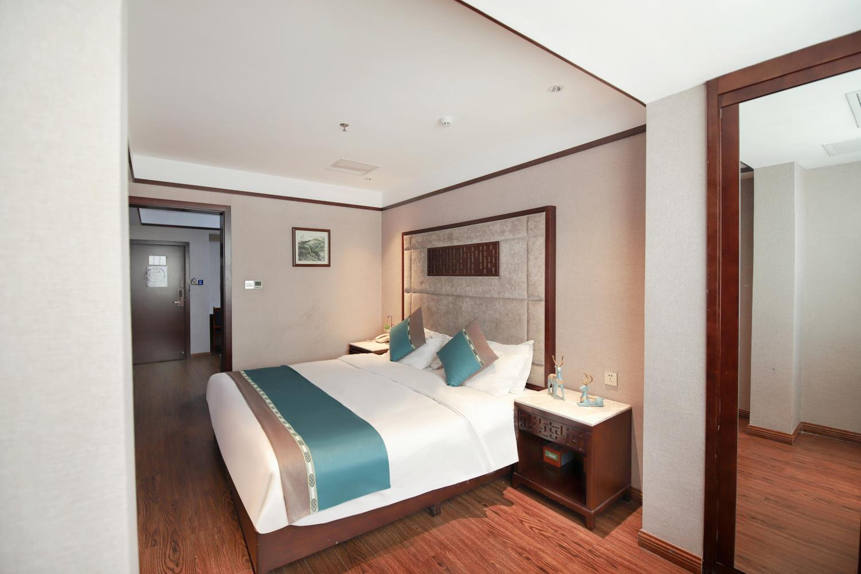 Budget Double Room photo 2