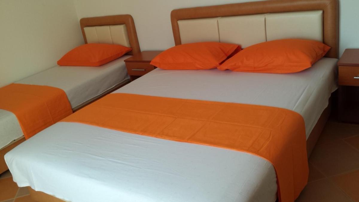 One-Bedroom Apartment (4 Adults)