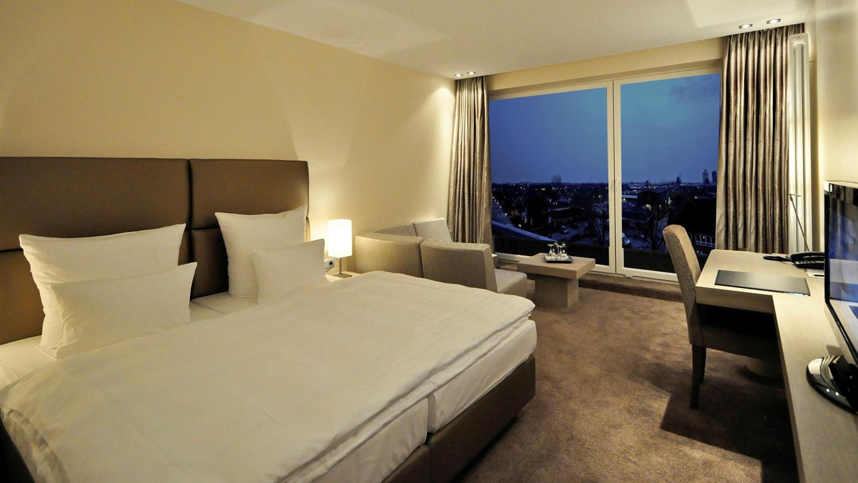 Superior Double Room with Balcony "ForTwo+View"