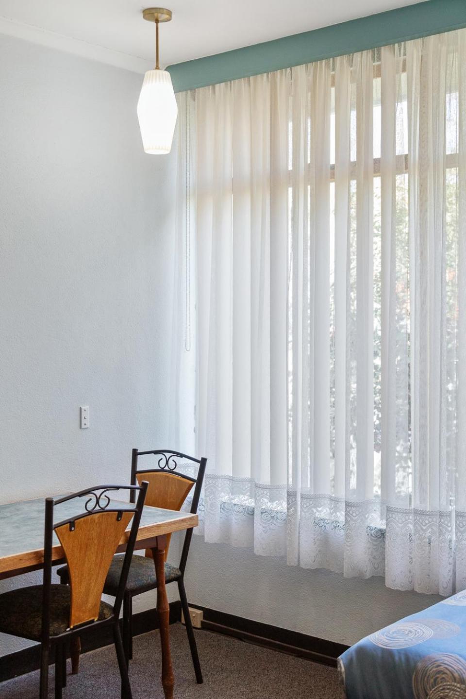 Standard Triple Room - Photo 6