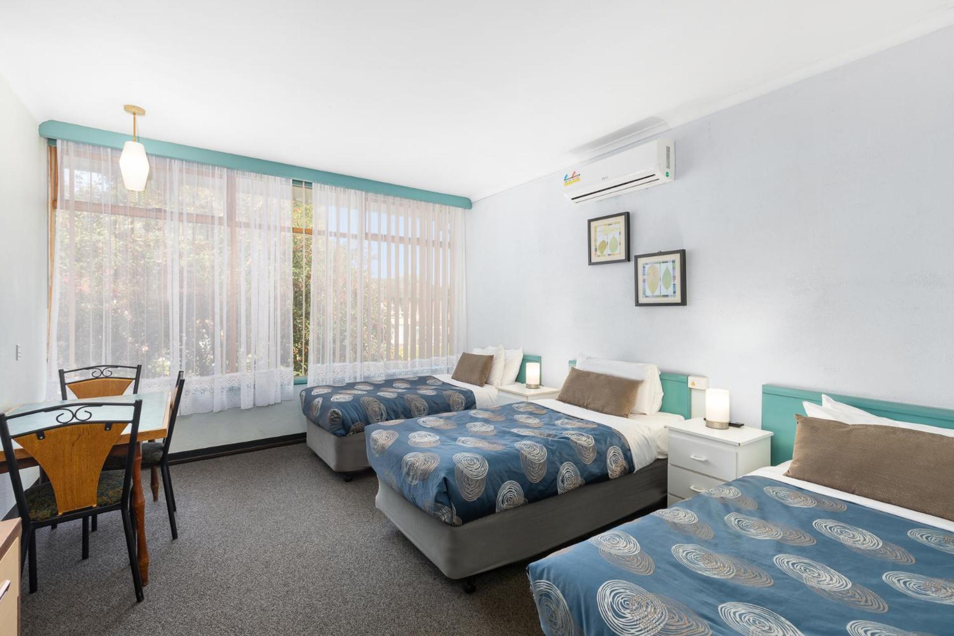 Standard Triple Room - Photo 2