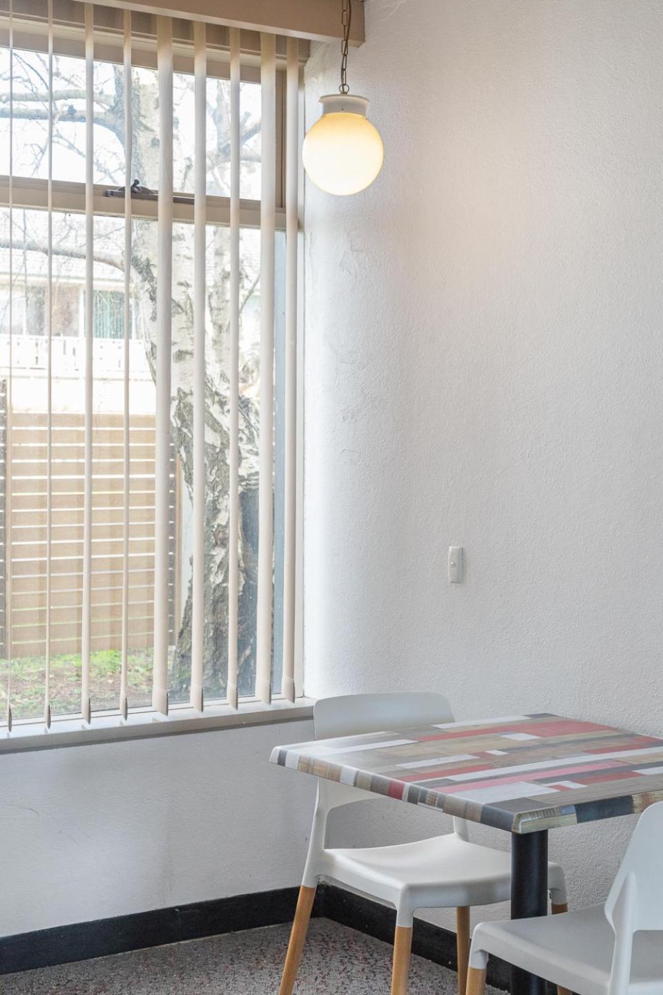 Budget Twin Room - Photo 2