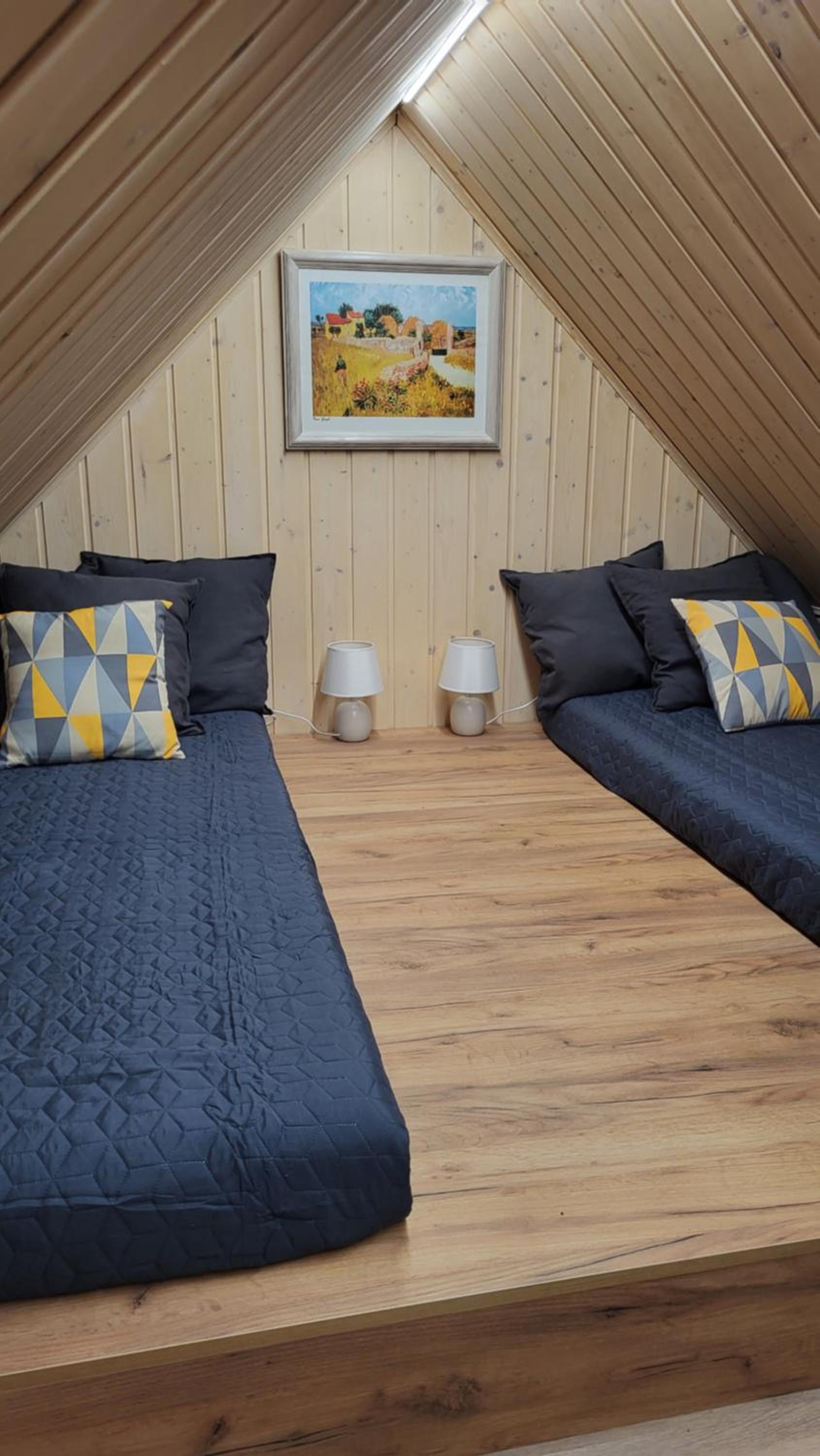 Deluxe Family Suite photo 3