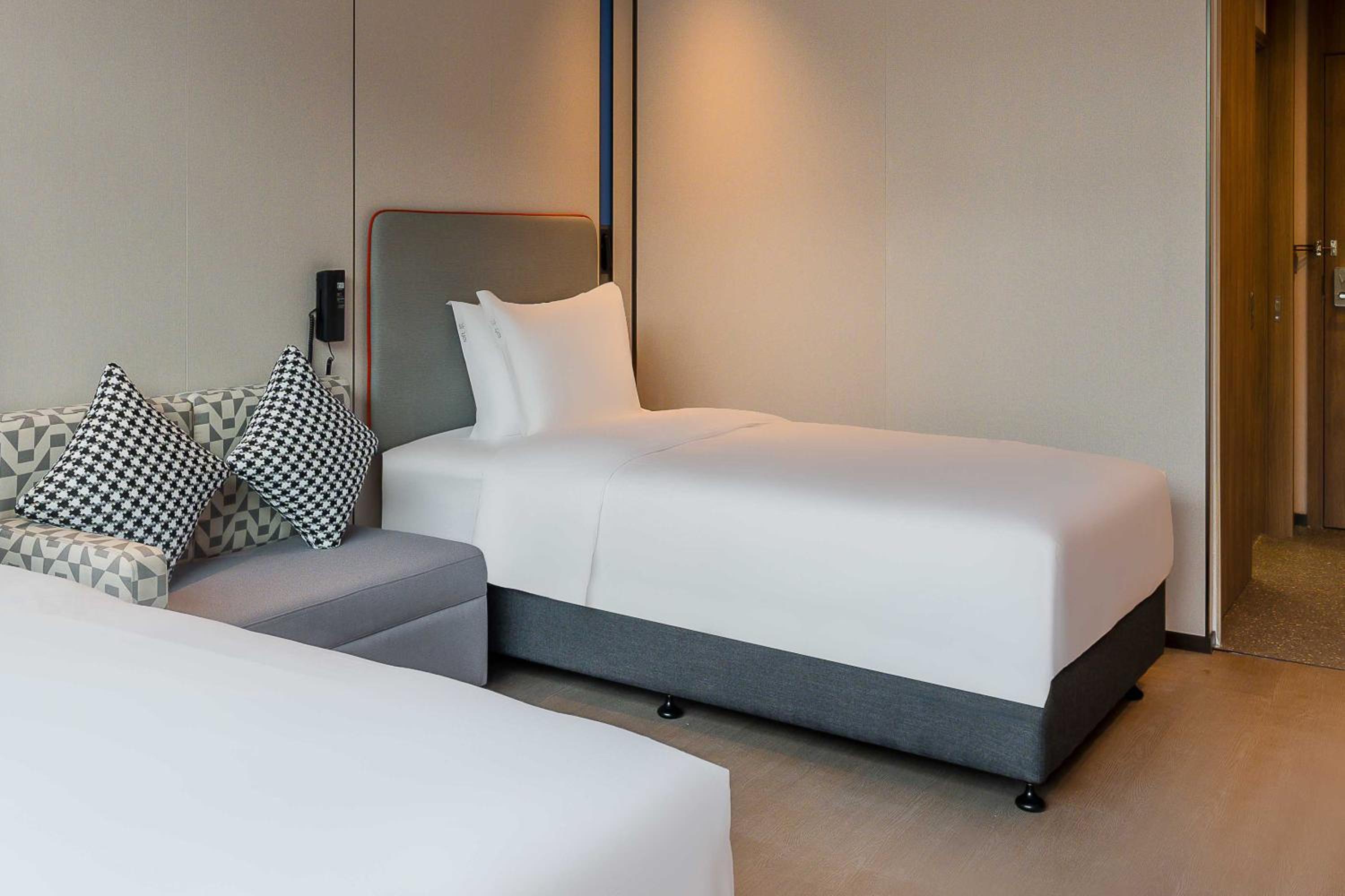 Double Room with Mobility Accessible Roll In Shower