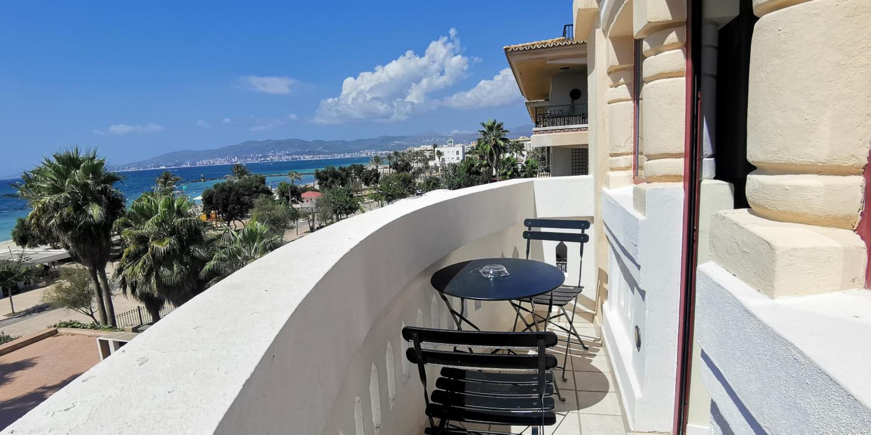 Twin Room with Balcony and Sea View