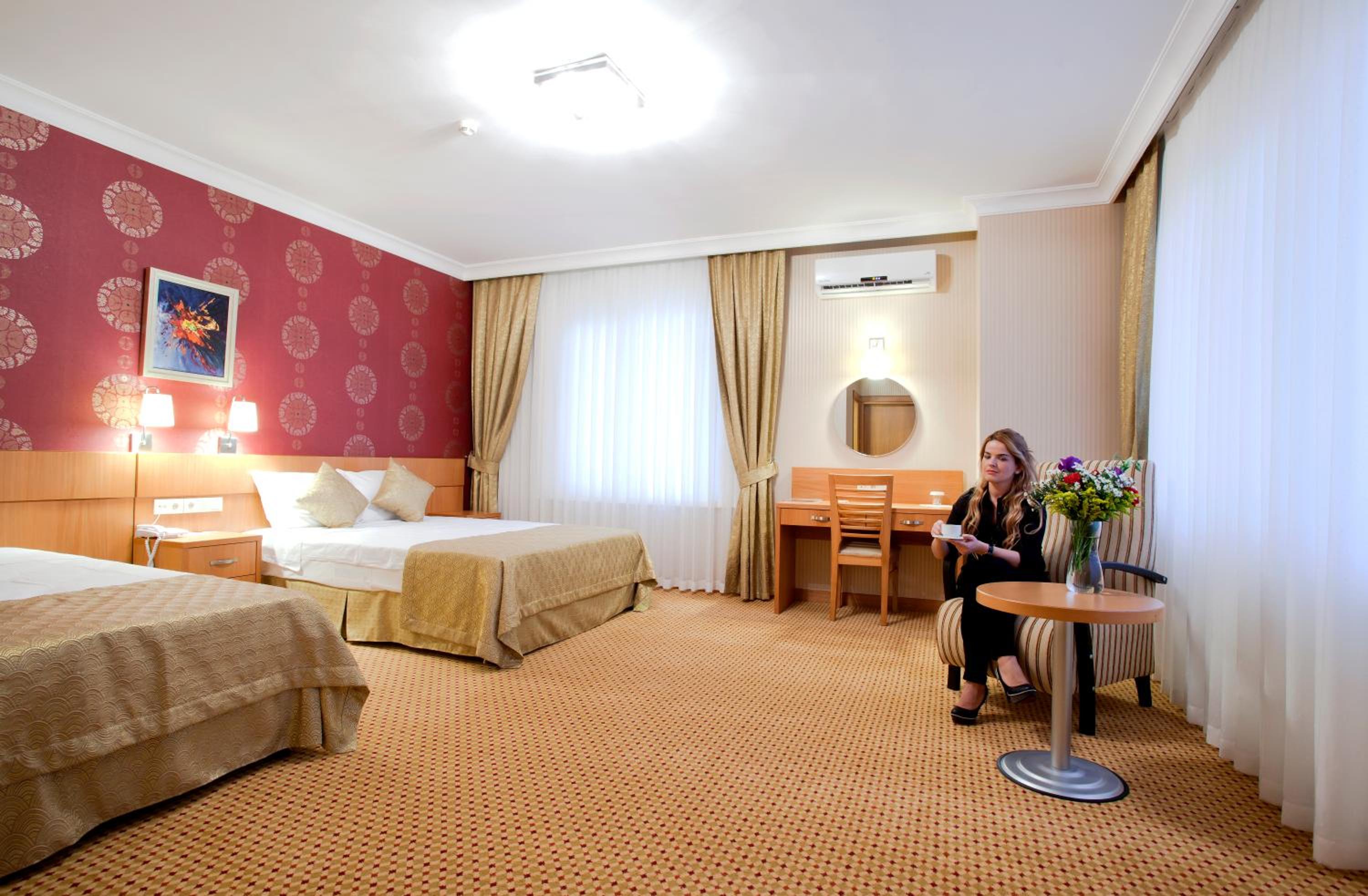 Deluxe Twin Room photo 2