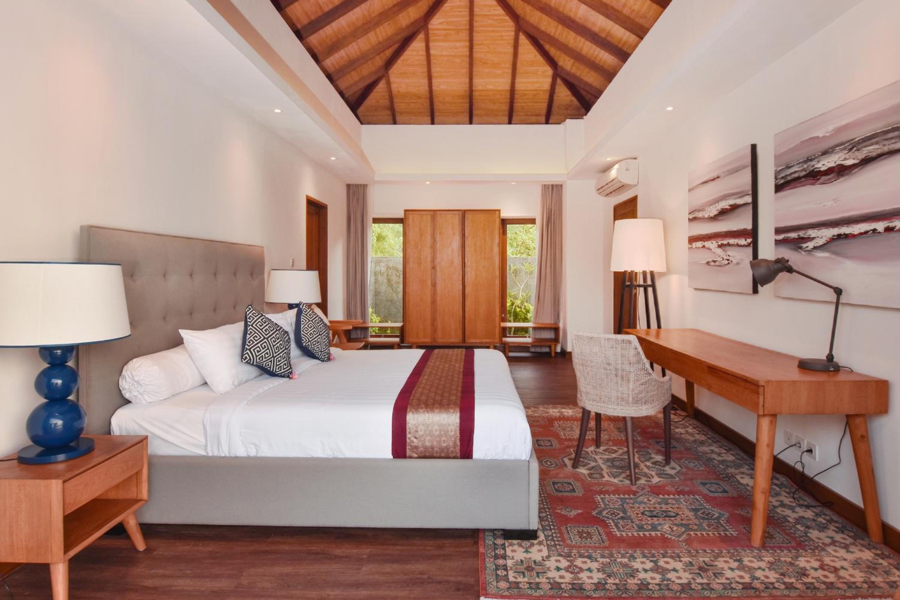 Two Bedroom Ocean View Villa - Photo 27