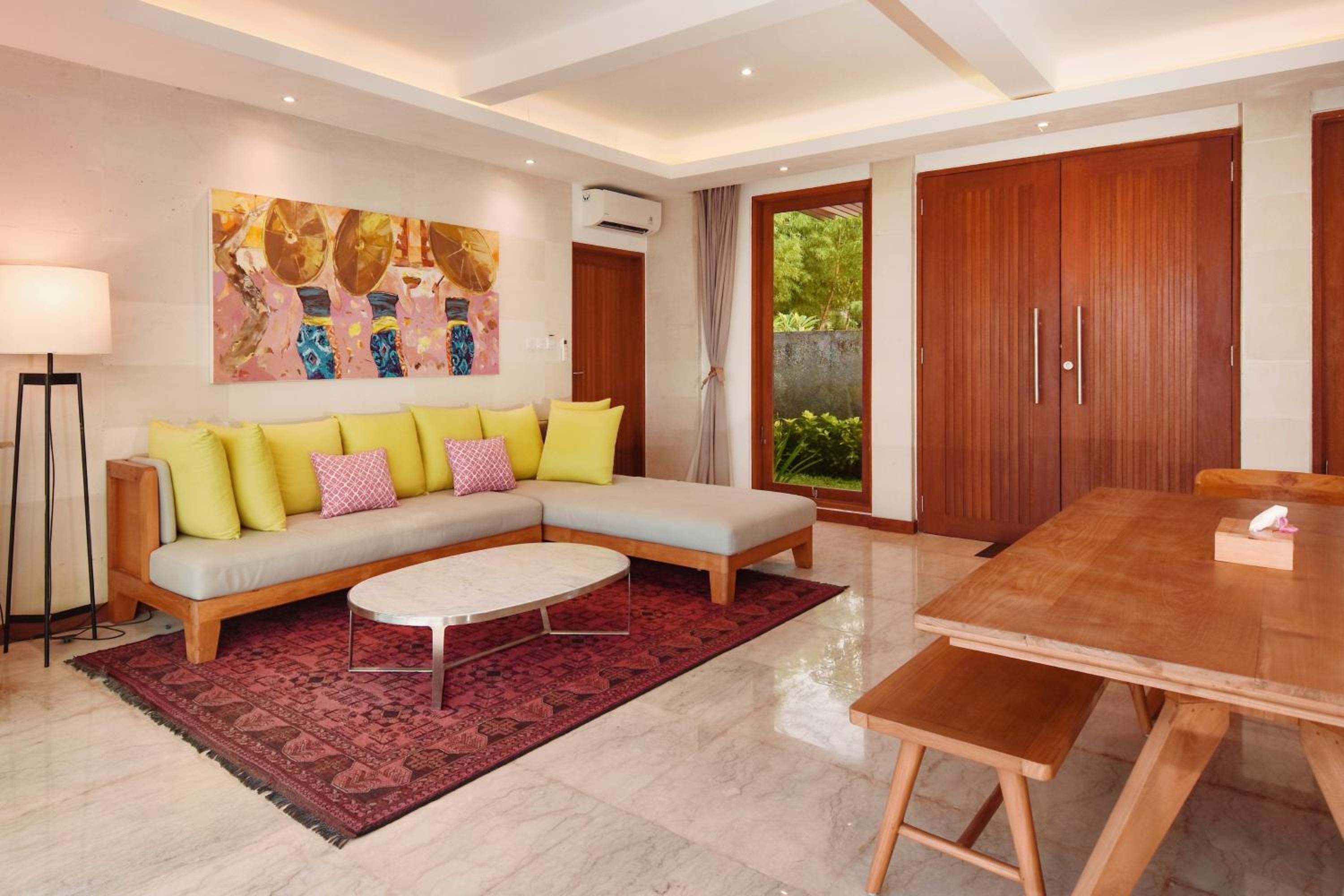 Two Bedroom Ocean View Villa - Photo 23