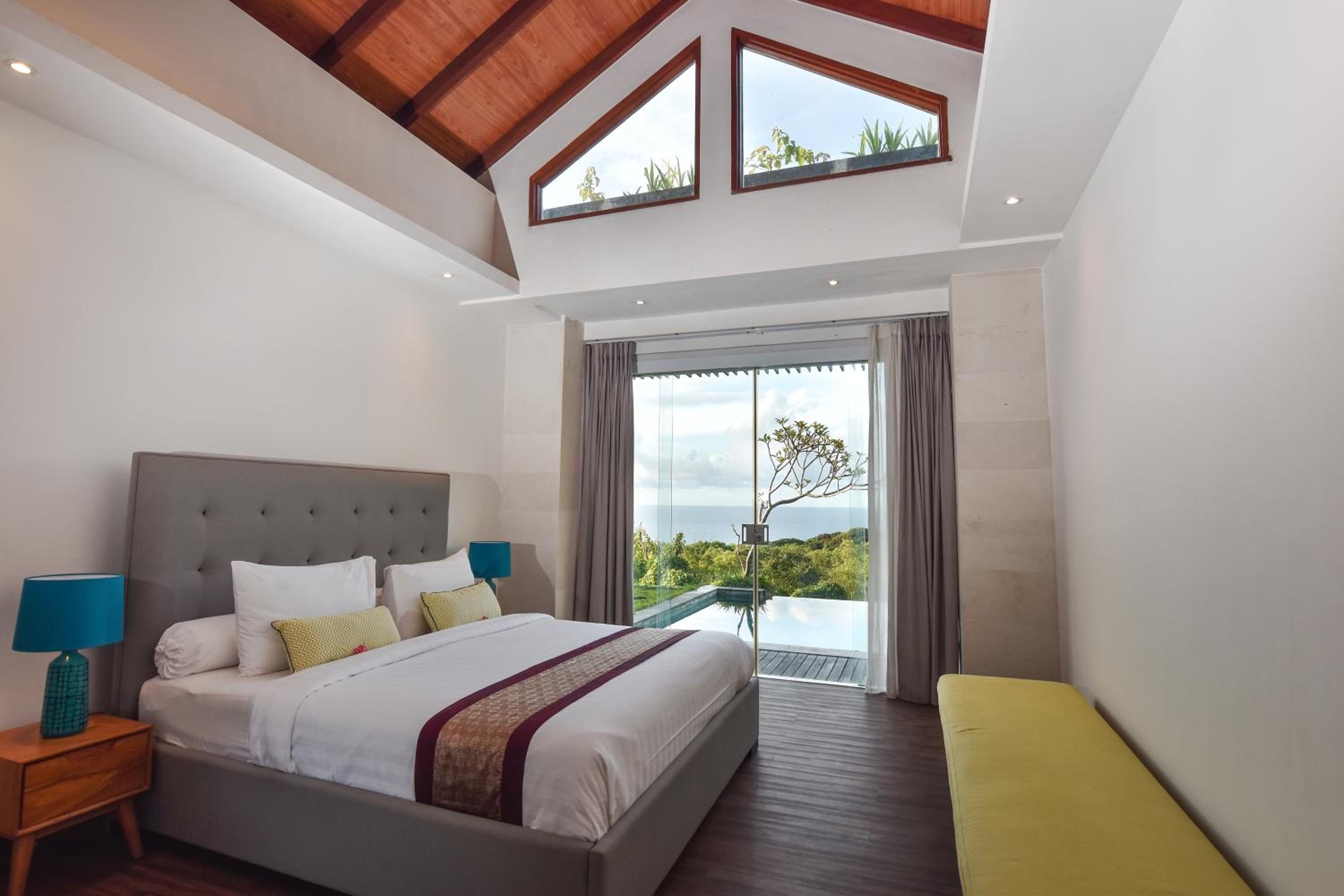 Two Bedroom Ocean View Villa - Photo 14