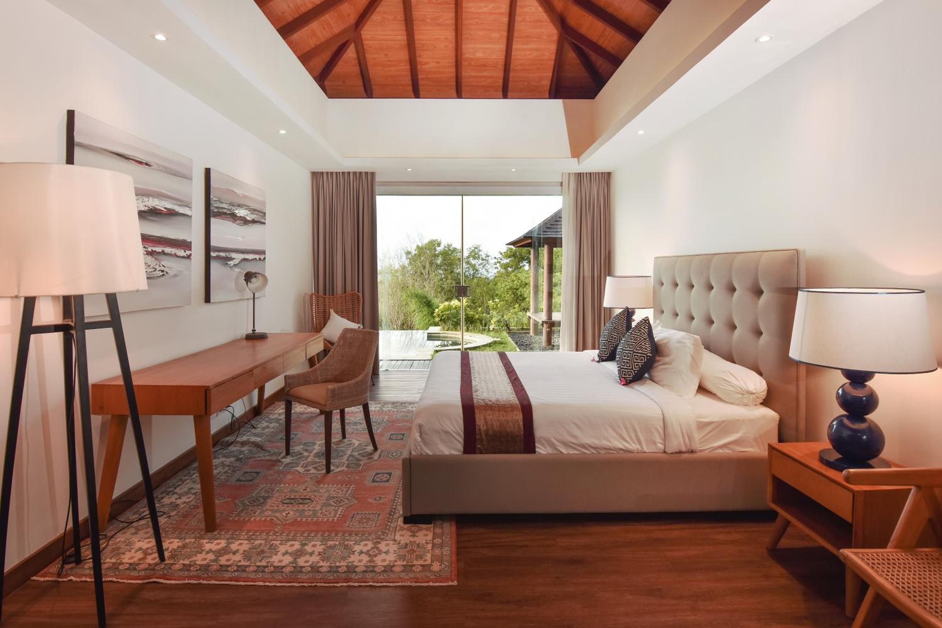 Two Bedroom Ocean View Villa - Photo 13