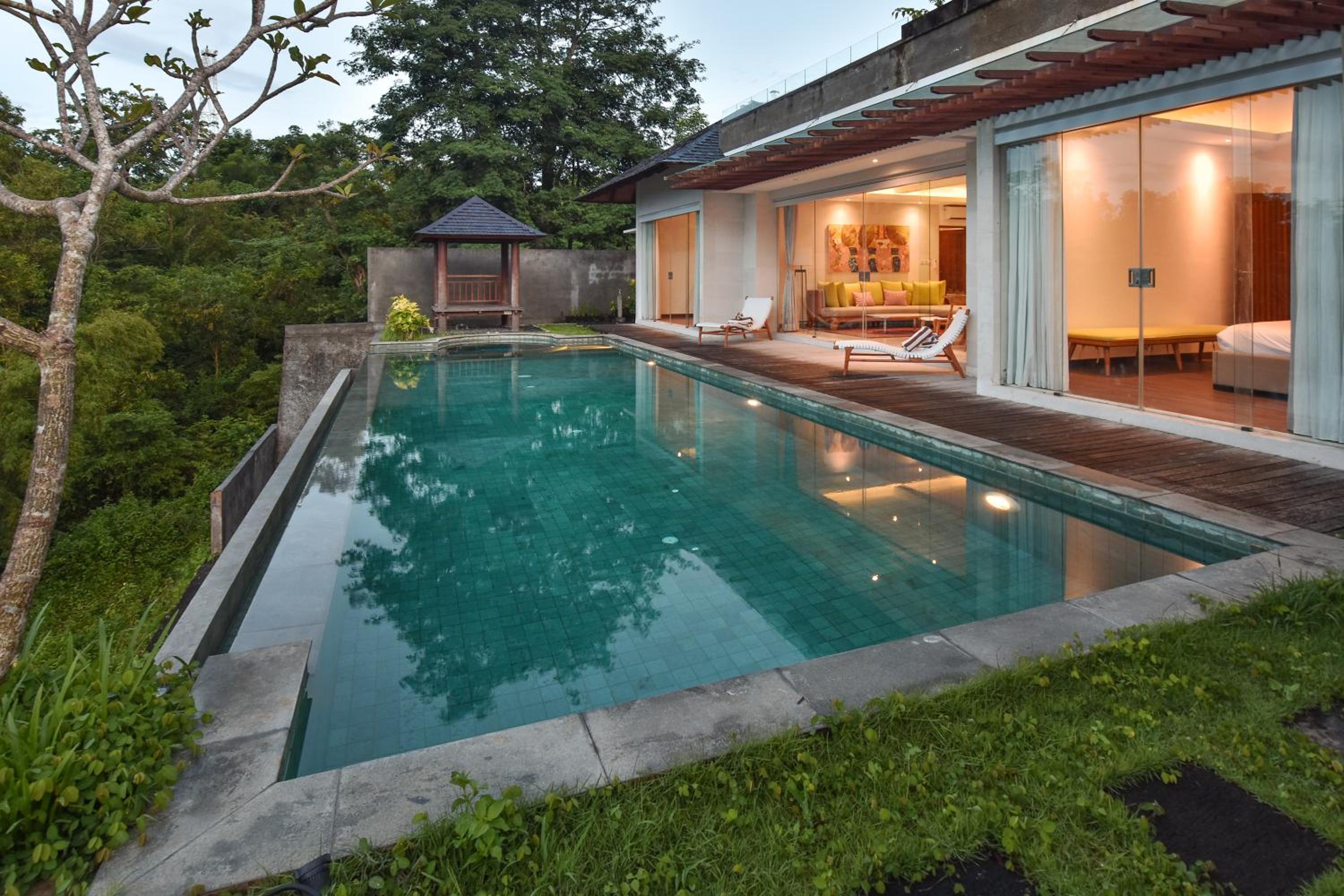 Two Bedroom Ocean View Villa - Photo 4