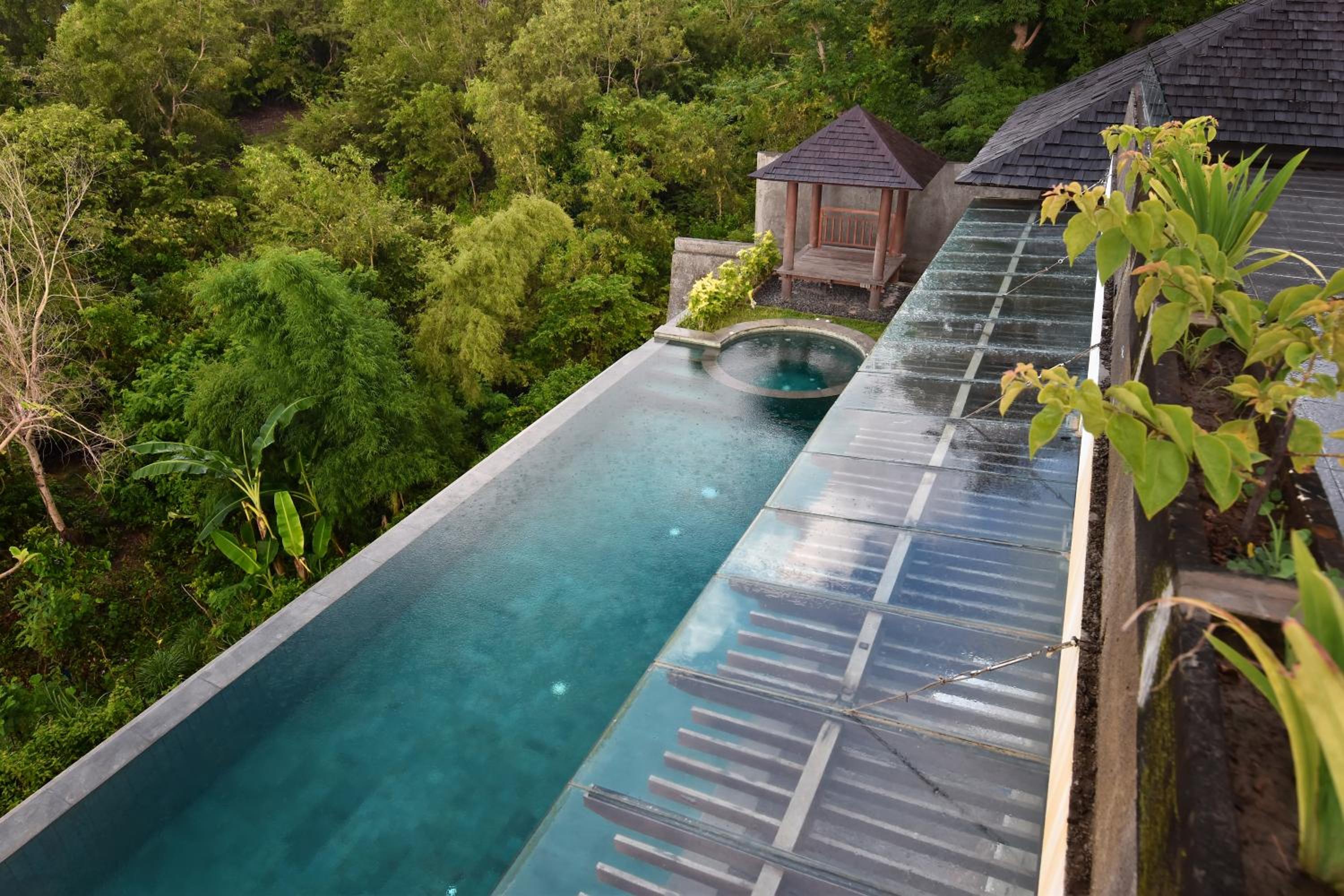 Two Bedroom Ocean View Villa - Photo 6