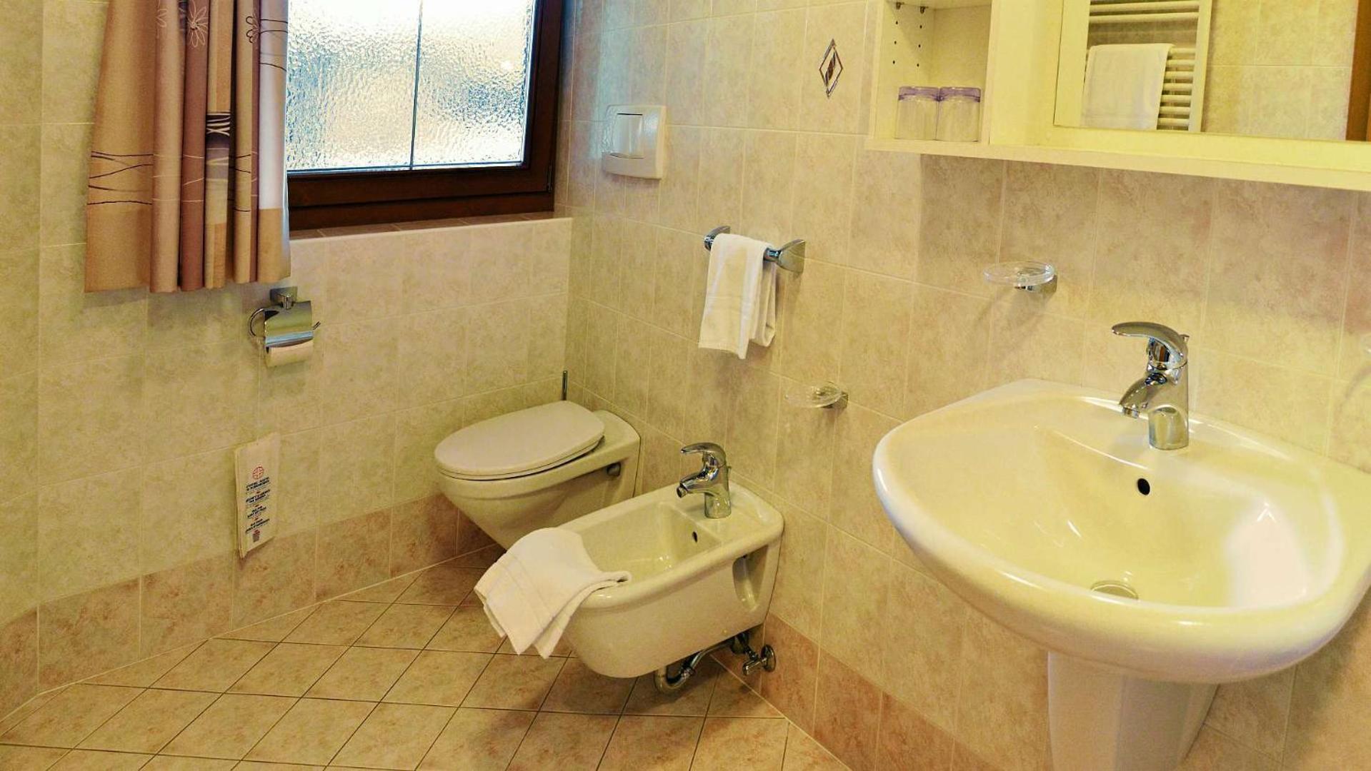 Junior Suite with Balcony photo 2