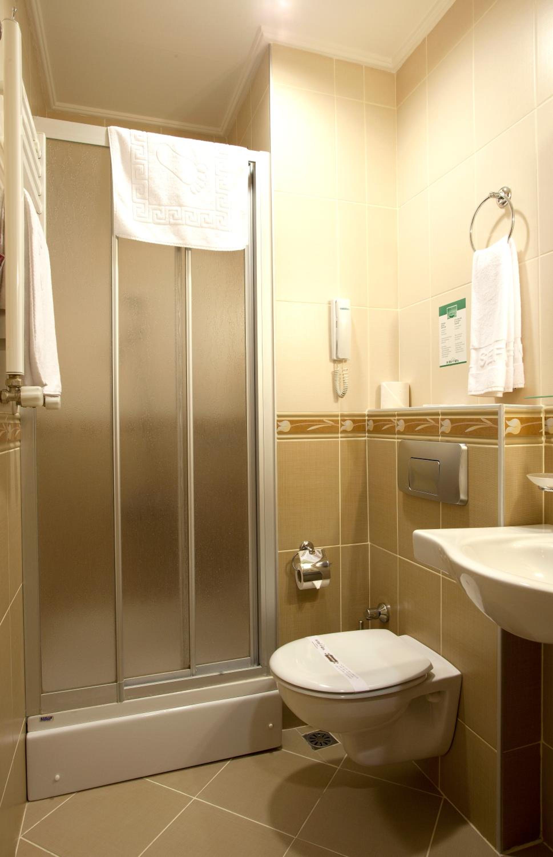 Deluxe Twin Room photo 3