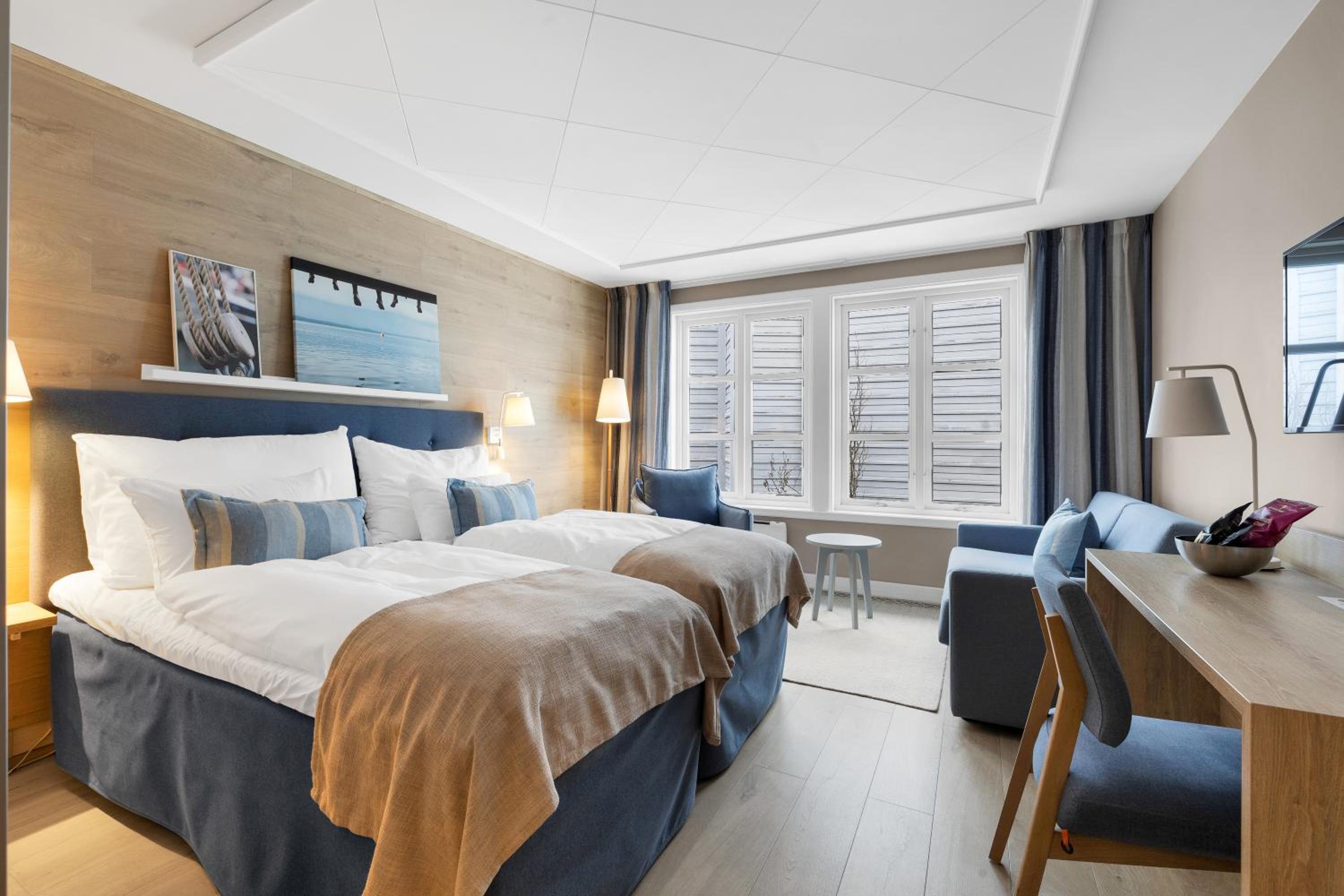 Standard Twin Room - Photo 3