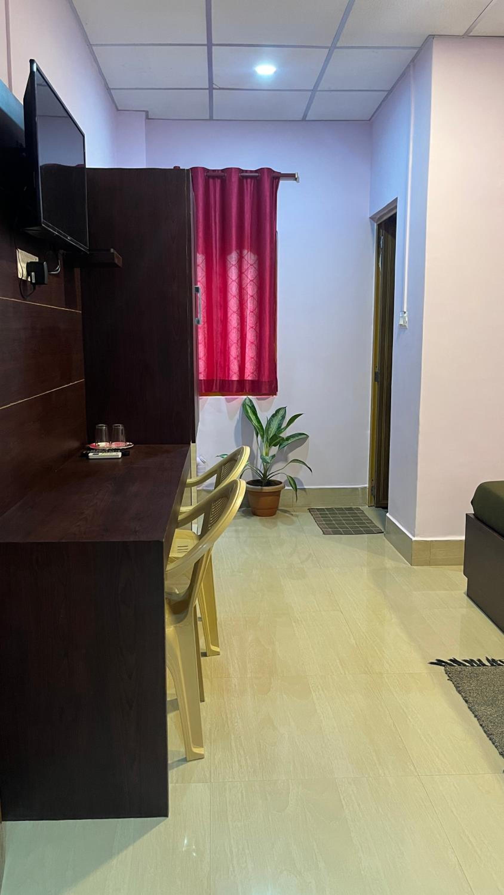 Deluxe Room - Photo 8