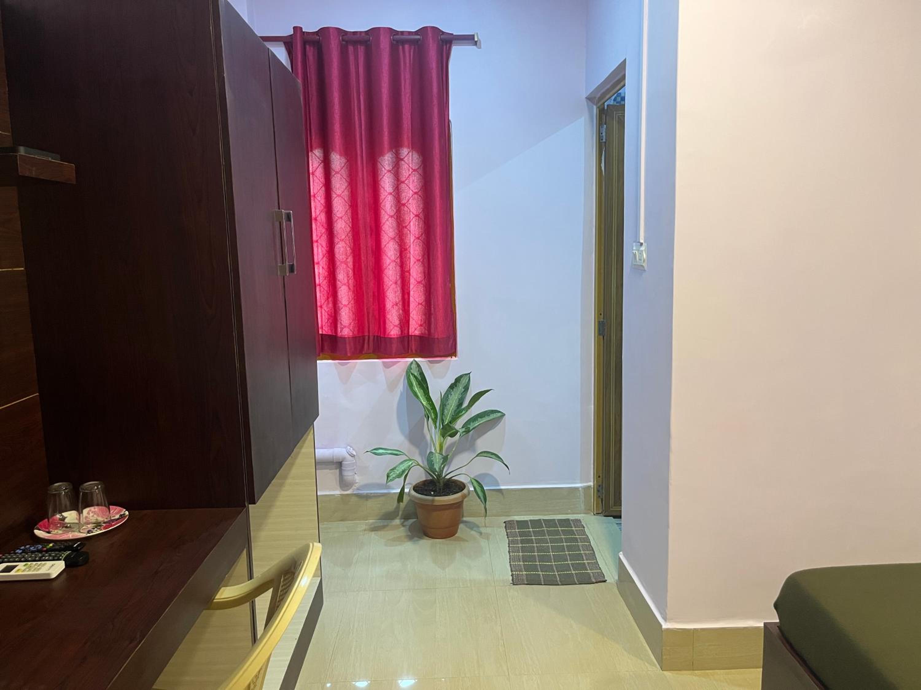 Deluxe Room - Photo 28